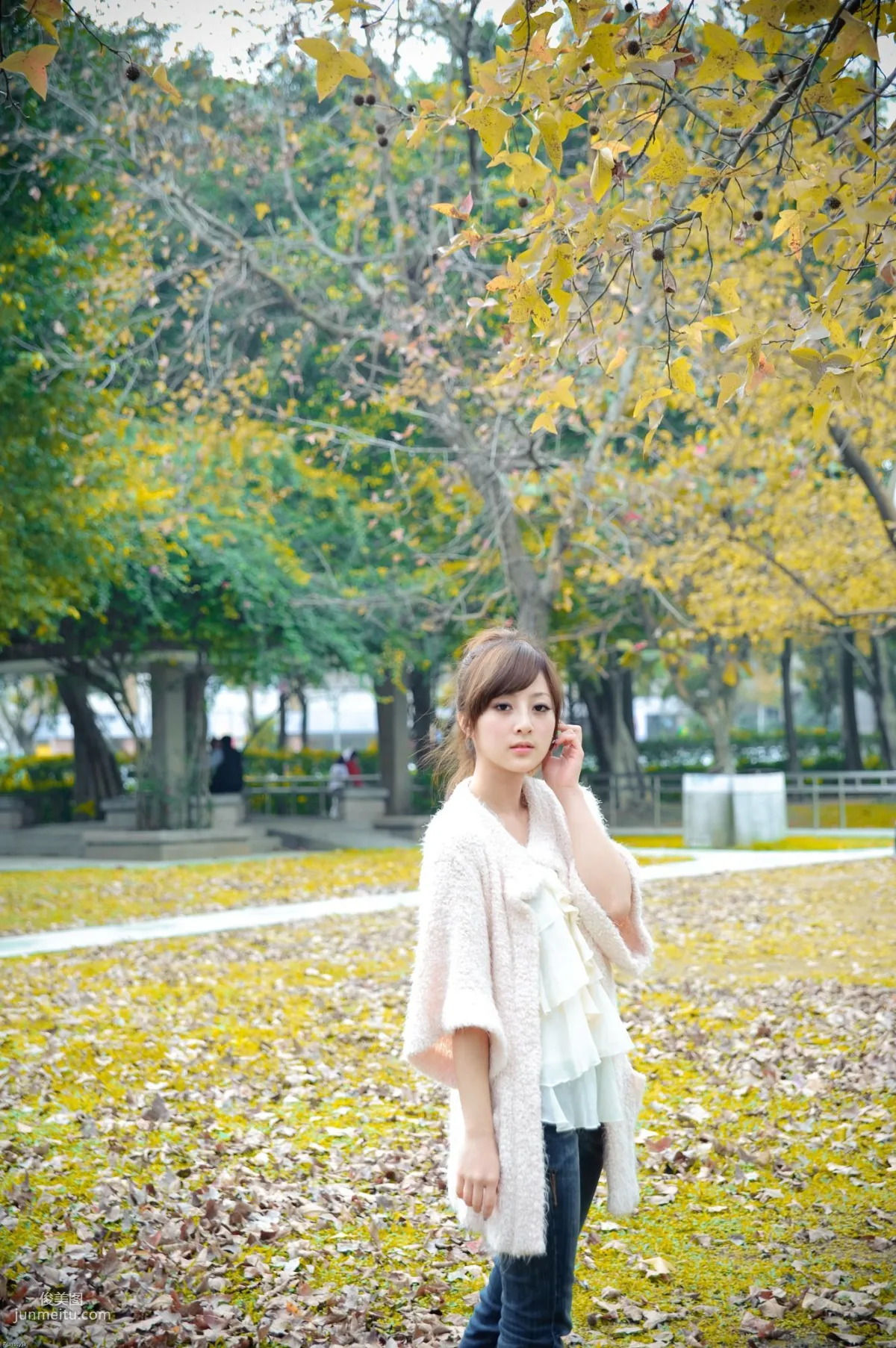 Guo Zi MM/Zhang Kaijie, Sisi South Village + Daan Forest Park Outdoor Shoot Photo Set photo 30