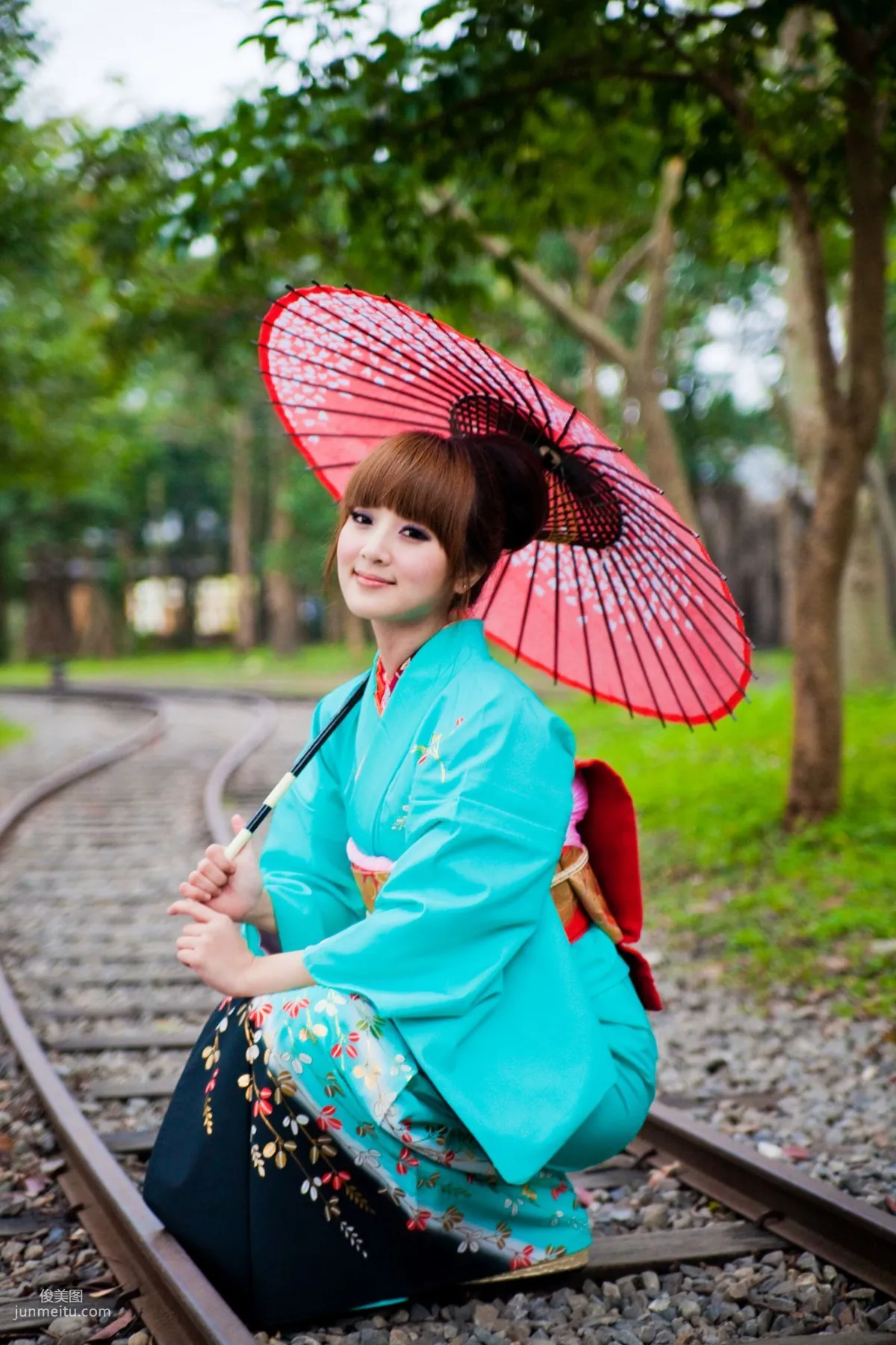 果子、小品、兔兔(品果兔)《宜蘭和服遊拍》寫真集 39