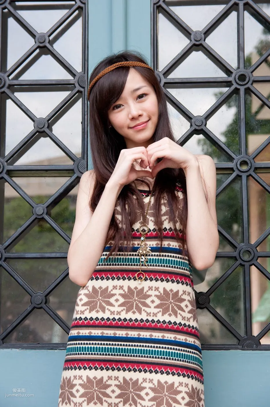 Taiwan Pure Beauty Mika Water Museum Street Snap Photo Set photo 34
