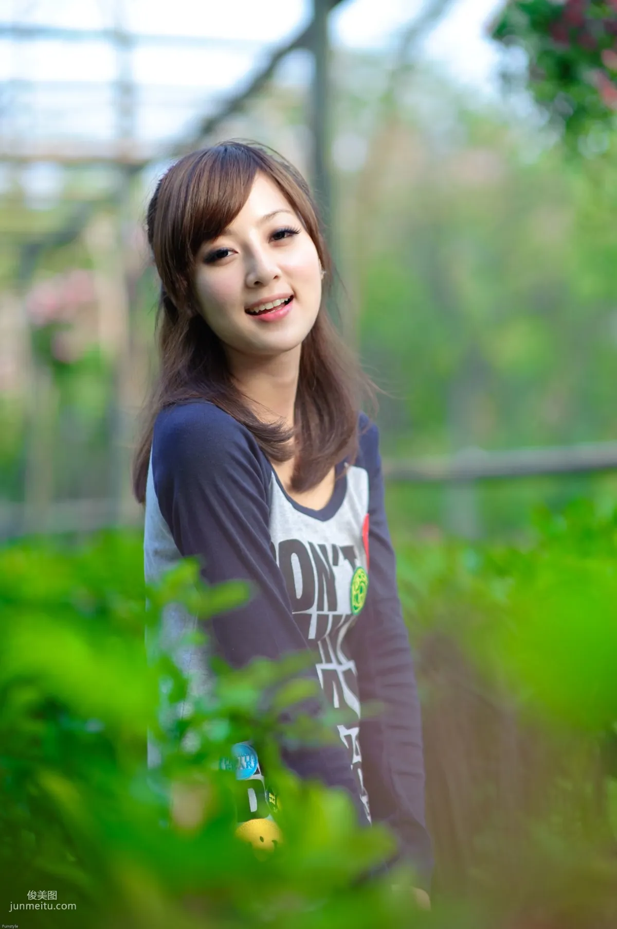 Guo Zi MM/Zhang Kaijie, Sisi South Village + Daan Forest Park Outdoor Shoot Photo Set photo 21