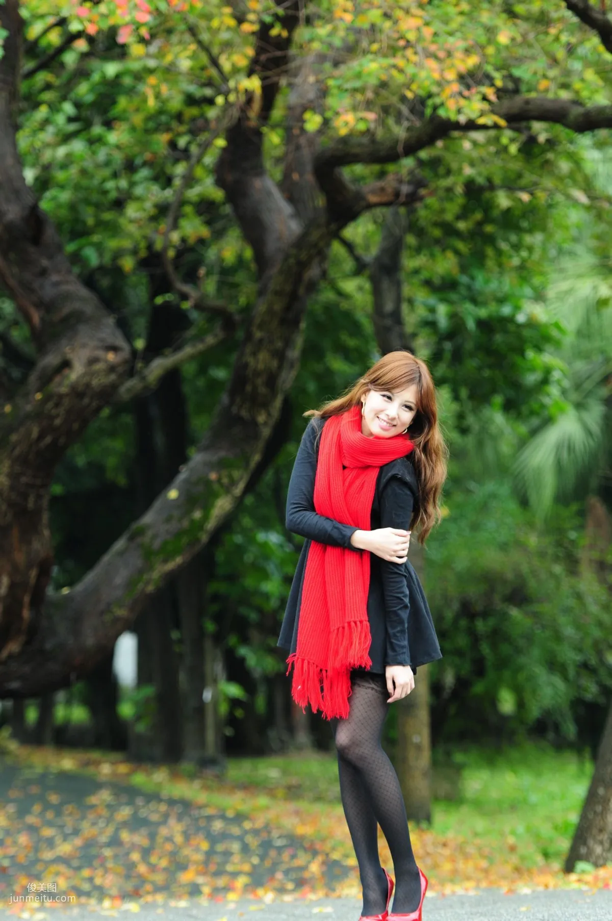 Taiwan Beauty Xiao Mi Kate su, Fresh Outdoor Shoot Photo Collection photo 14