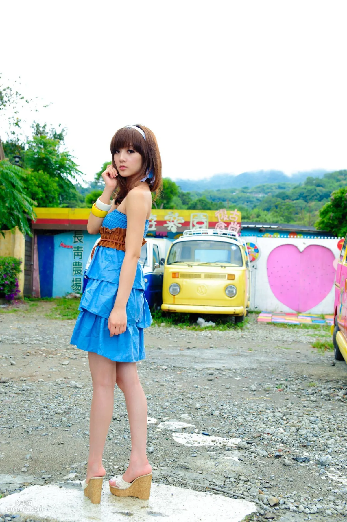 Zhang Kaijie / Mikako, Montmartre Cafe Outdoor Shoot Photo Set photo 20