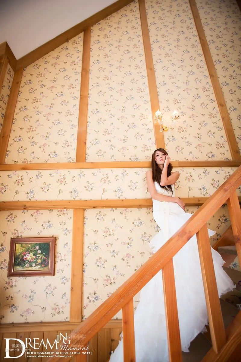 Taiwan Internet Celebrity Winnie Xiaoxue Qingjing Autumn Dream Moment Wedding Dress Chapter Photo Set photo 128