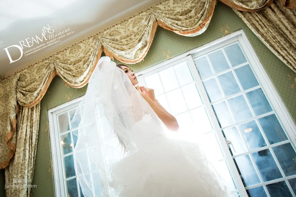 Taiwan Internet Celebrity Winnie Xiaoxue Qingjing Autumn Dream Moment Wedding Dress Chapter Photo Set photo 57