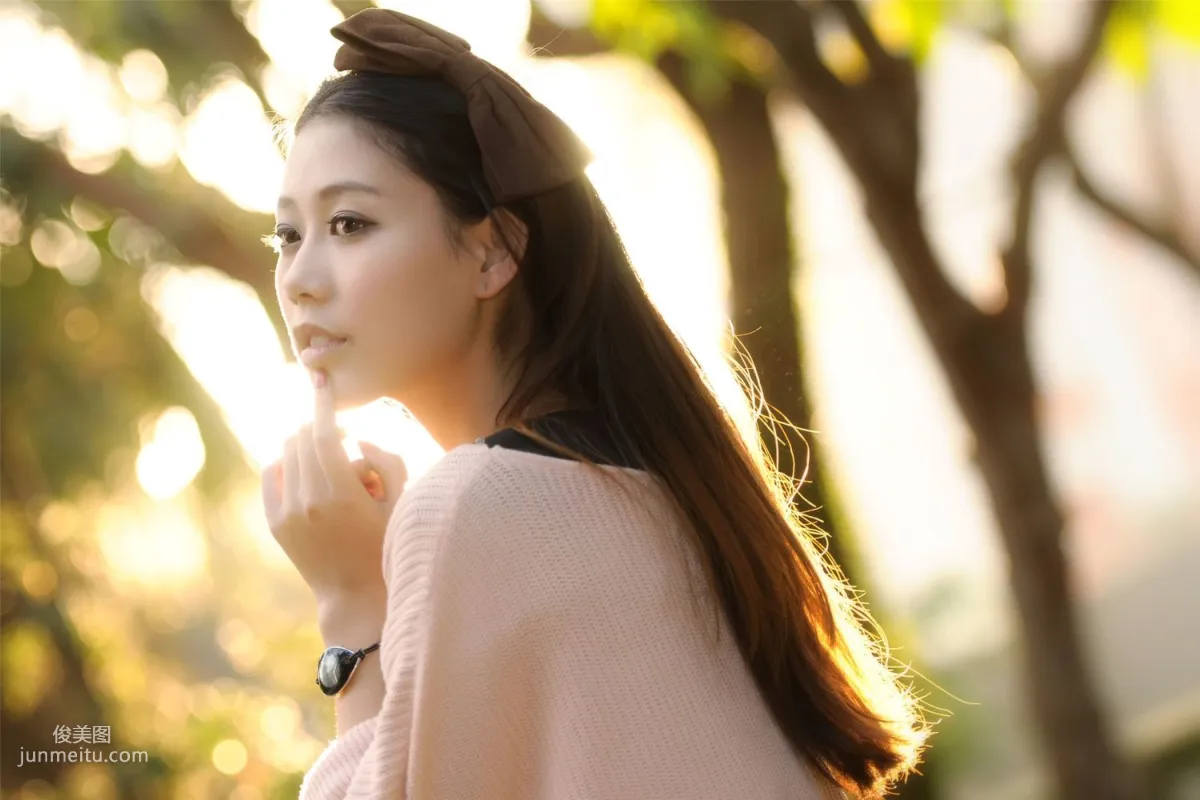 Taiwan Goddess Jia Beier "Aesthetic Fashion Outdoor Shoot" Photo Set photo 18