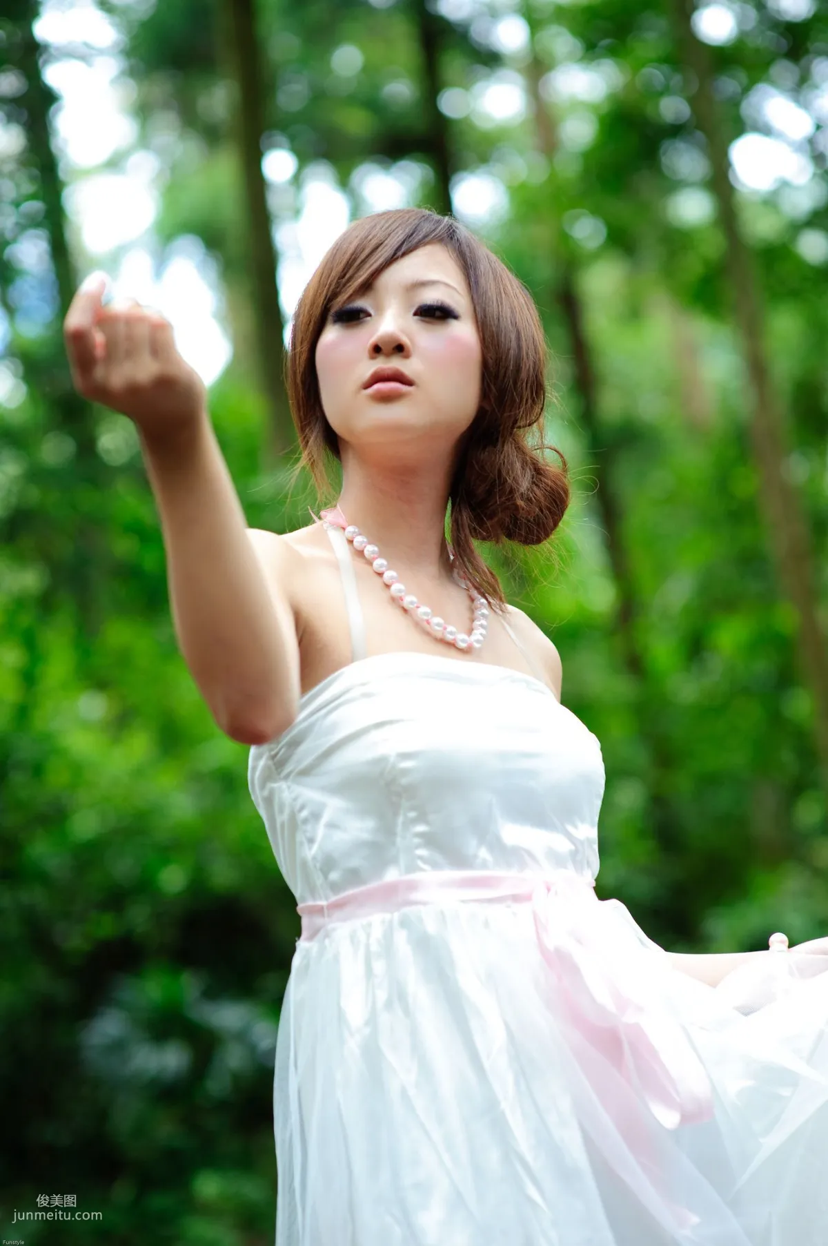 Guo Zi MM/Mikako White Waltz + Black Obsession Outdoor Photo Set photo 45