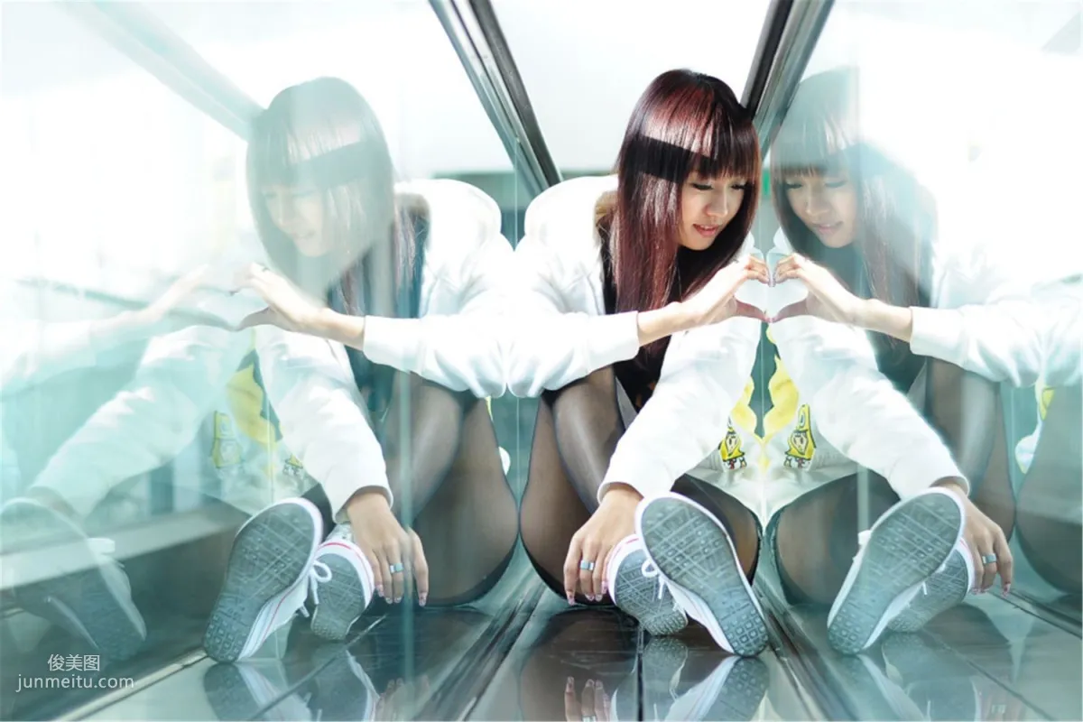 Taiwan Girl Xi Xi《Cute Street Snap Pictures》 Photo Collection photo 15