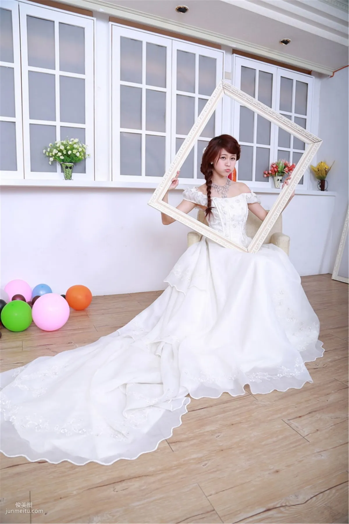 Taiwan Pure Girl Bai Bai / Li Yixuan, Electrical Engineering Girl Wedding Dress Studio Shoot Photo Set photo 5