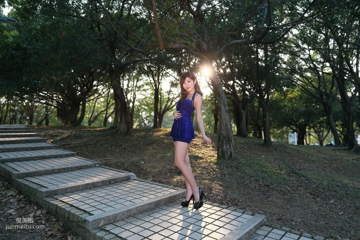 Ice Beauty Candy Liao, Early Summer Park Outdoor Shoot Photo Set photo 27