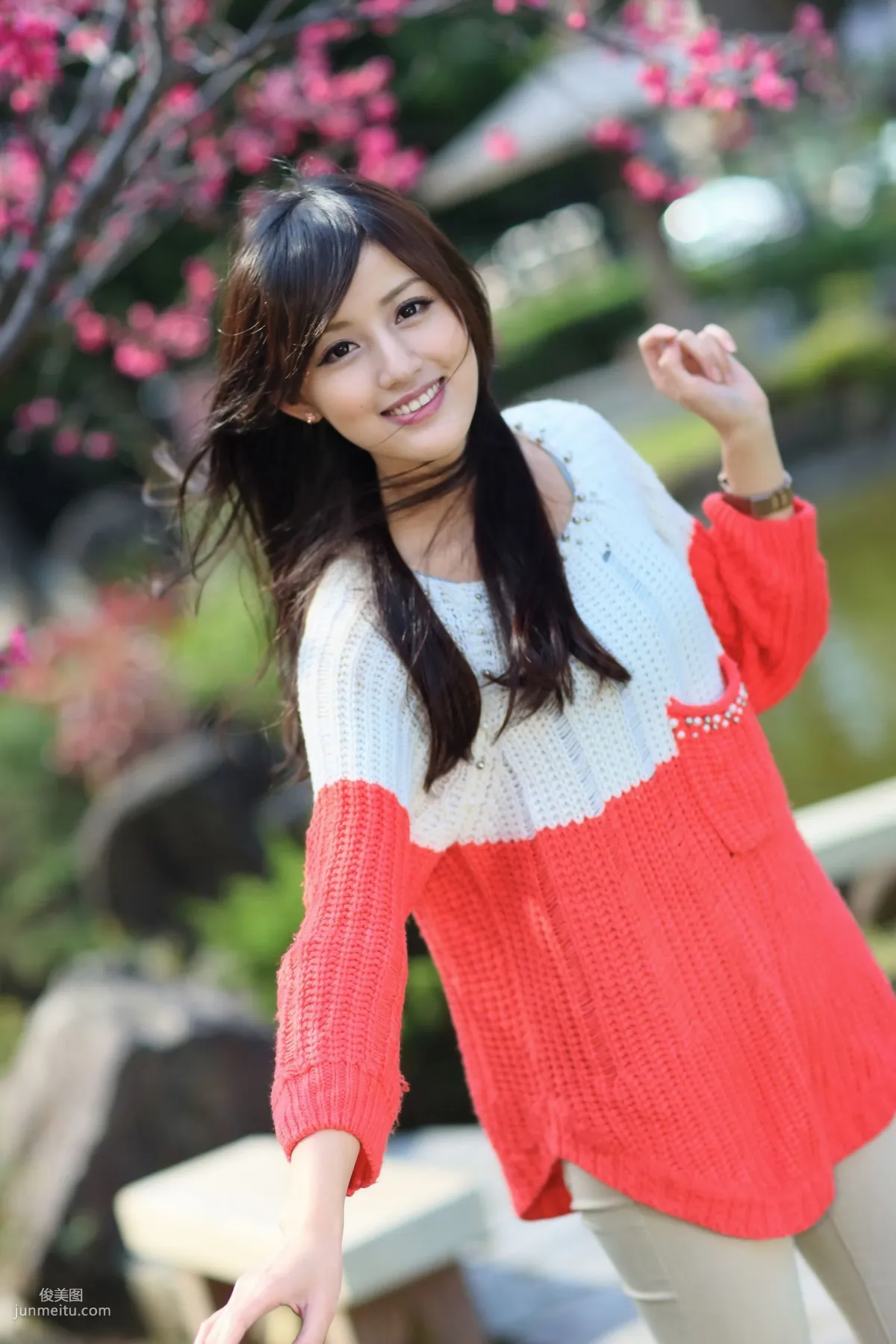 Taiwan Beauty Liang Yi-chan, Shuangxi Park Outdoor Shoot Photo Set photo 2