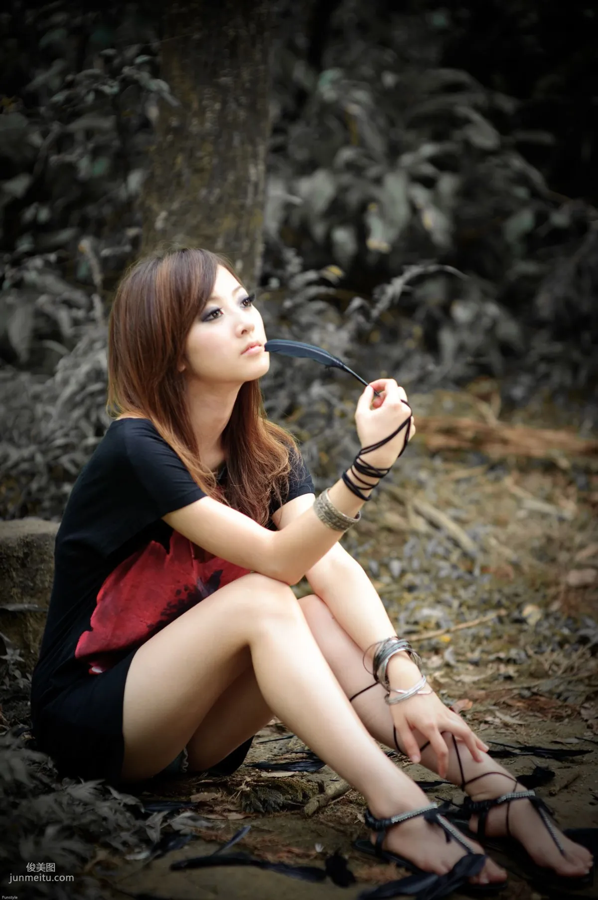 Guo Zi MM/Mikako White Waltz + Black Obsession Outdoor Photo Set photo 83