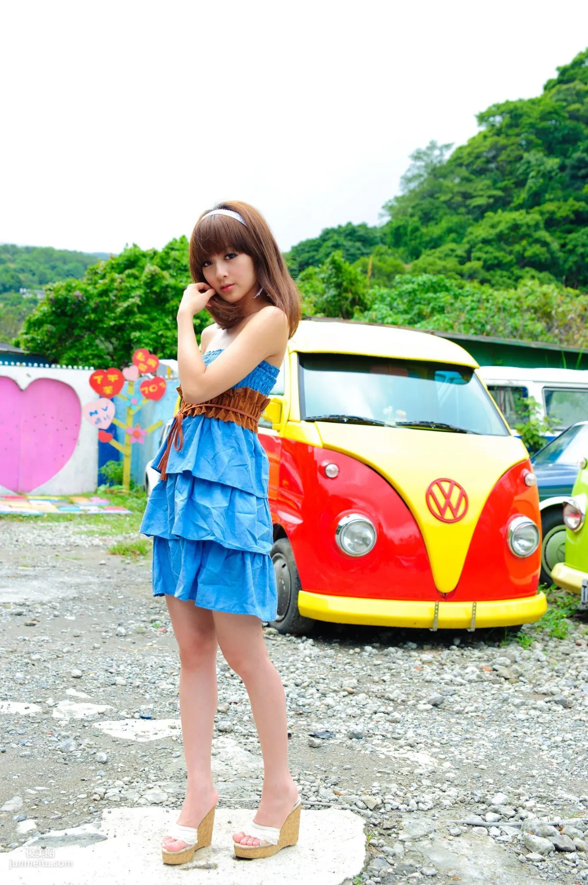Zhang Kaijie / Mikako, Montmartre Cafe Outdoor Shoot Photo Set photo 25