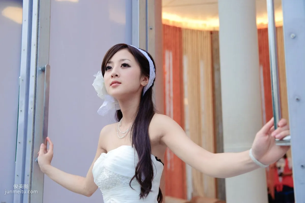 Zhang Kaijie / Zhang Yunfei "Sun Moon Lake + Paper Church (Wedding Dress)" Photo Set photo 47