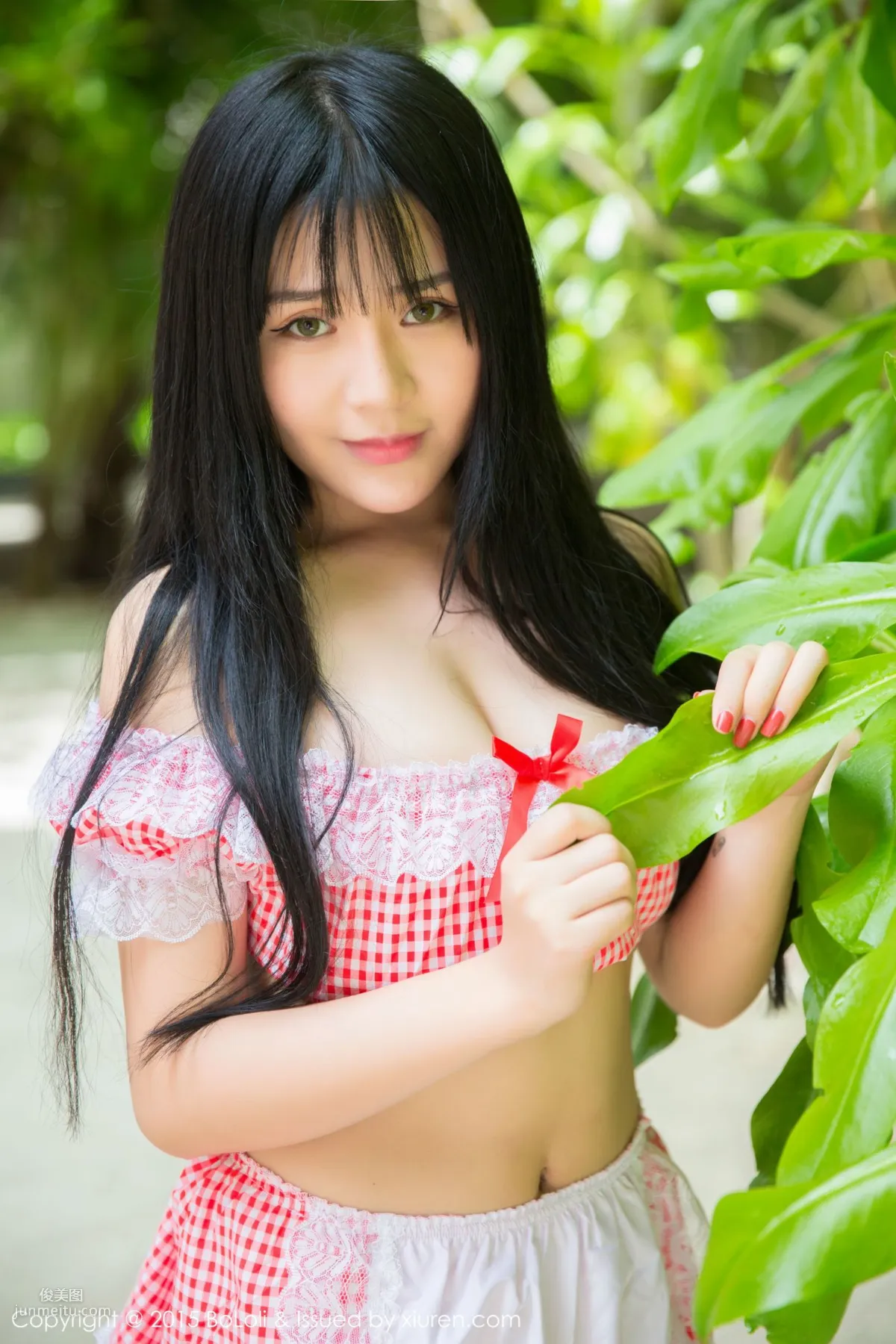 八寶icey《馬爾代夫旅拍》清新女仆+貓耳比基尼 [BoLoli波蘿社] Vol.047 寫真集 2