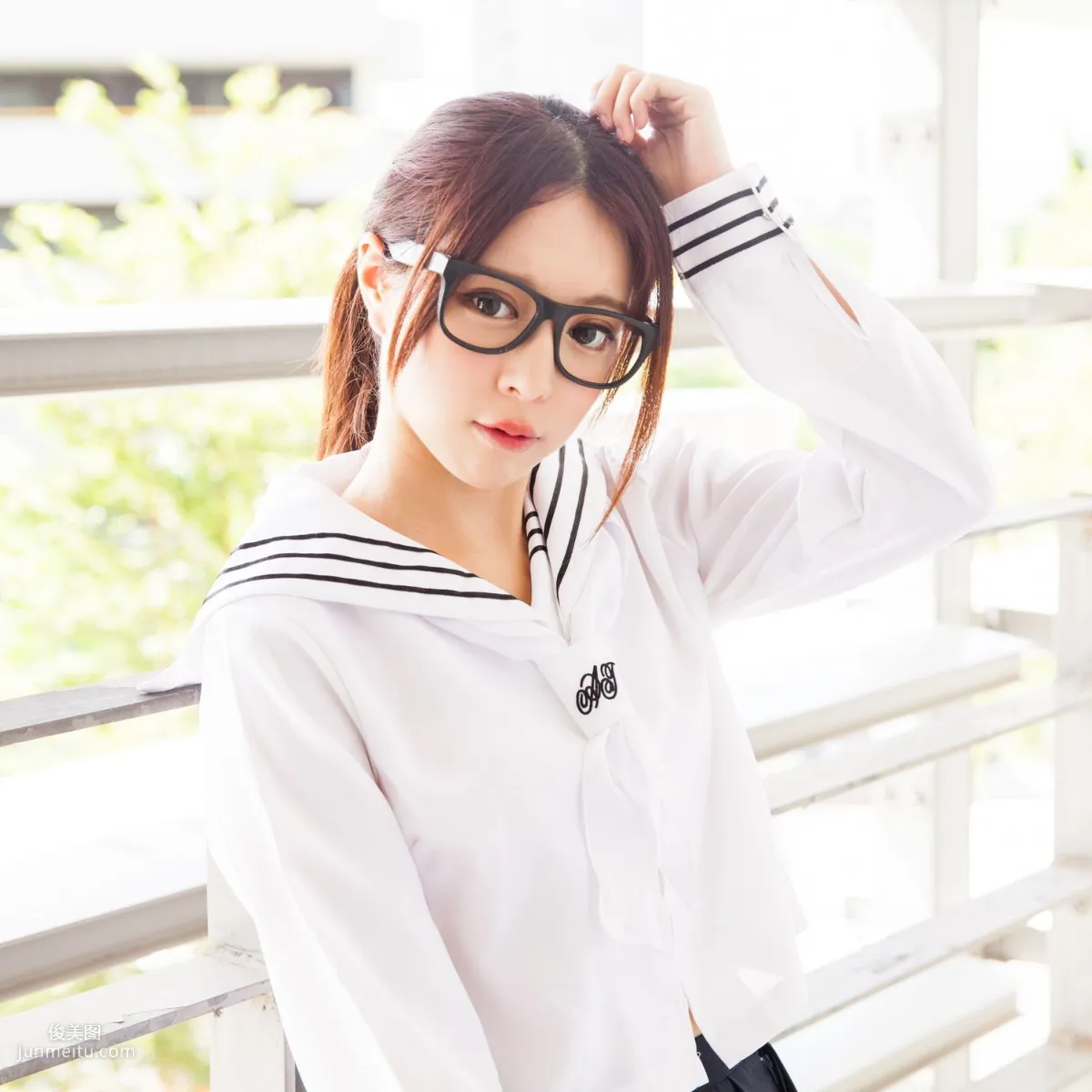 台灣美女張齊郡JULIE《長筒襪校服少女》寫真集 18