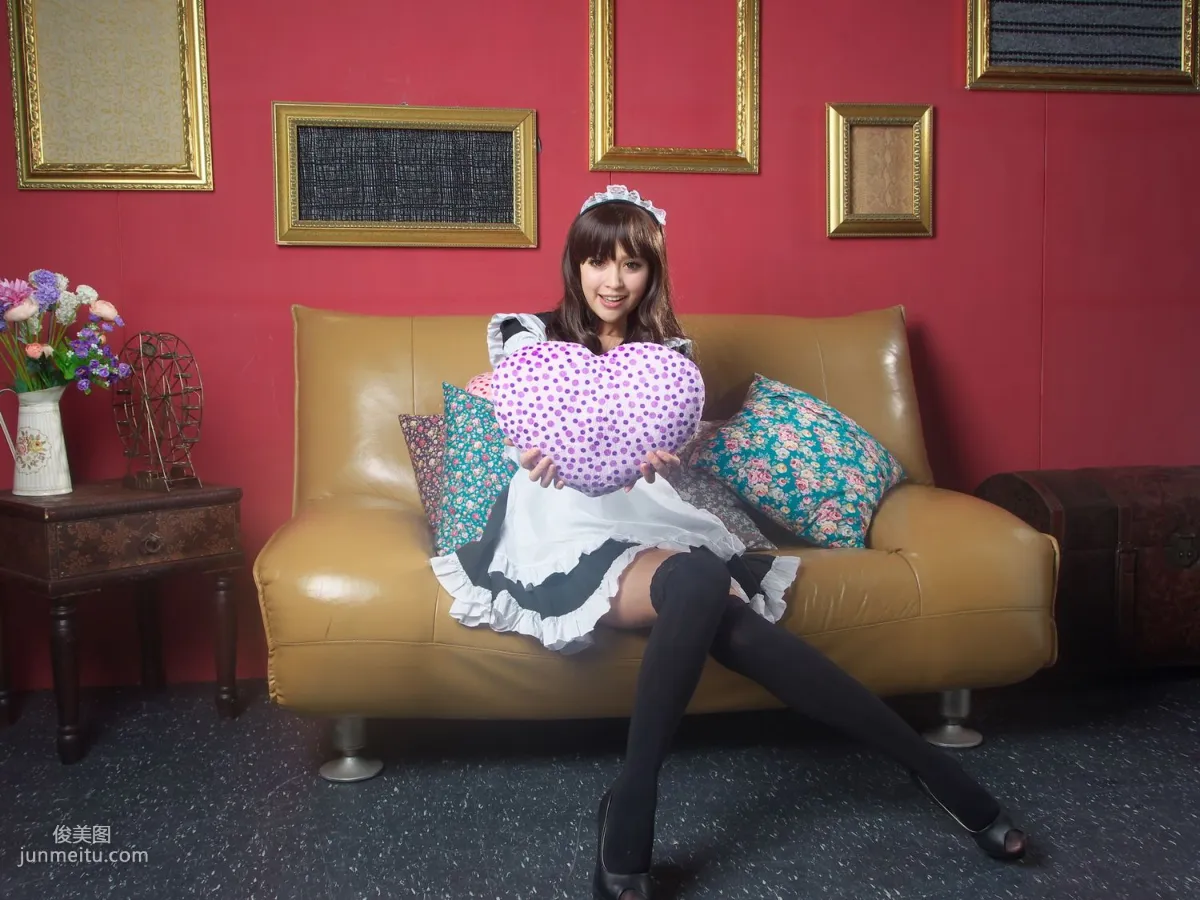 Du Kewei "Long Stockings Black Silk Maid Outfit Series" Photo Set photo 9