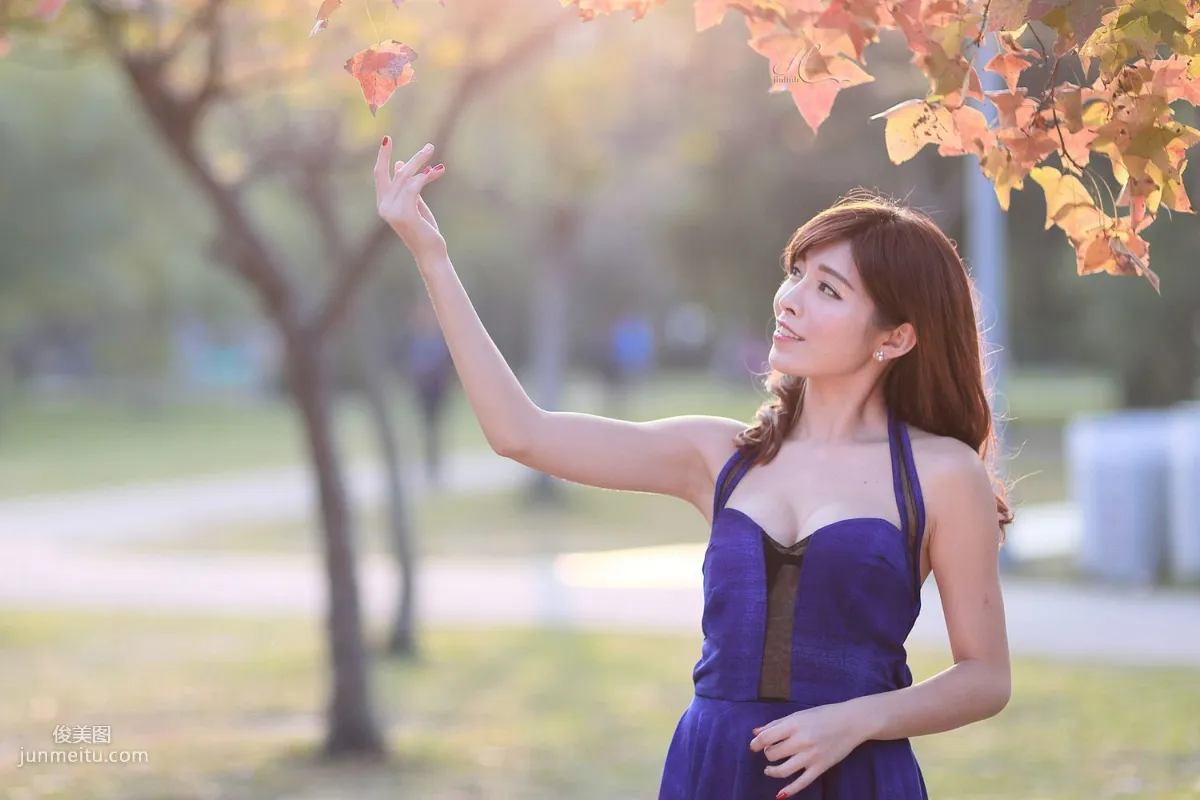 Ice Beauty Candy Liao, Early Summer Park Outdoor Shoot Photo Set photo 2