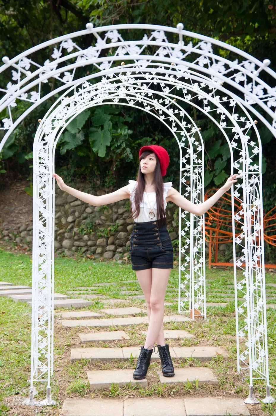 Taiwan Pure Beauty Mika Water Museum Street Snap Photo Set photo 56