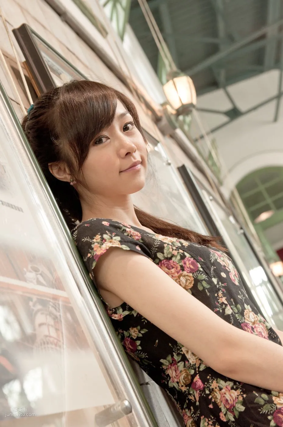 Taiwan Pure Beauty Mika Water Museum Street Snap Photo Set photo 107