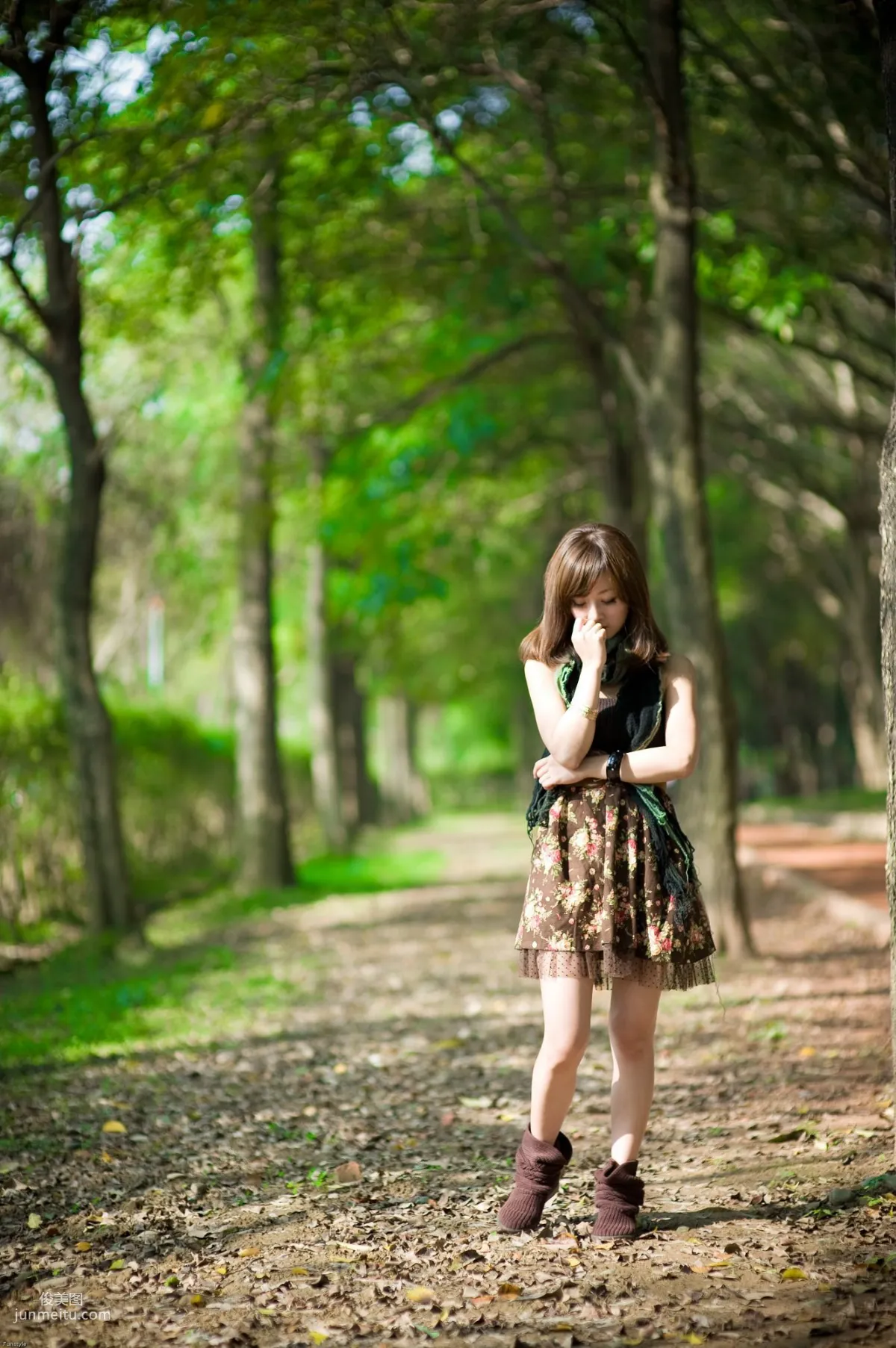 Guo Zi MM/Zhang Kaijie, Sisi South Village + Daan Forest Park Outdoor Shoot Photo Set photo 9