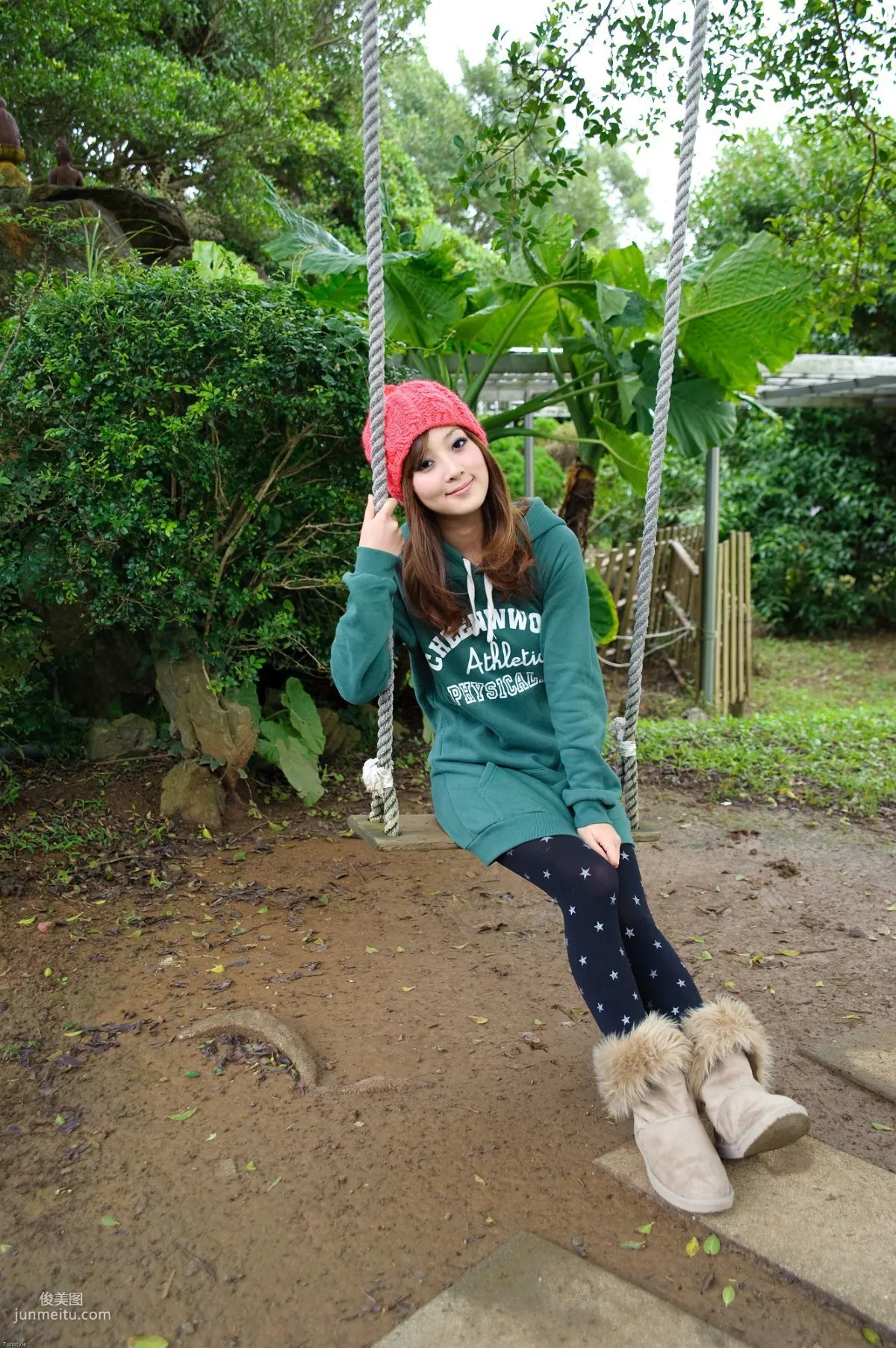Guozi MM / Zhang Kaijie French Farmhouse Outdoor Shoot Photo Set photo 15