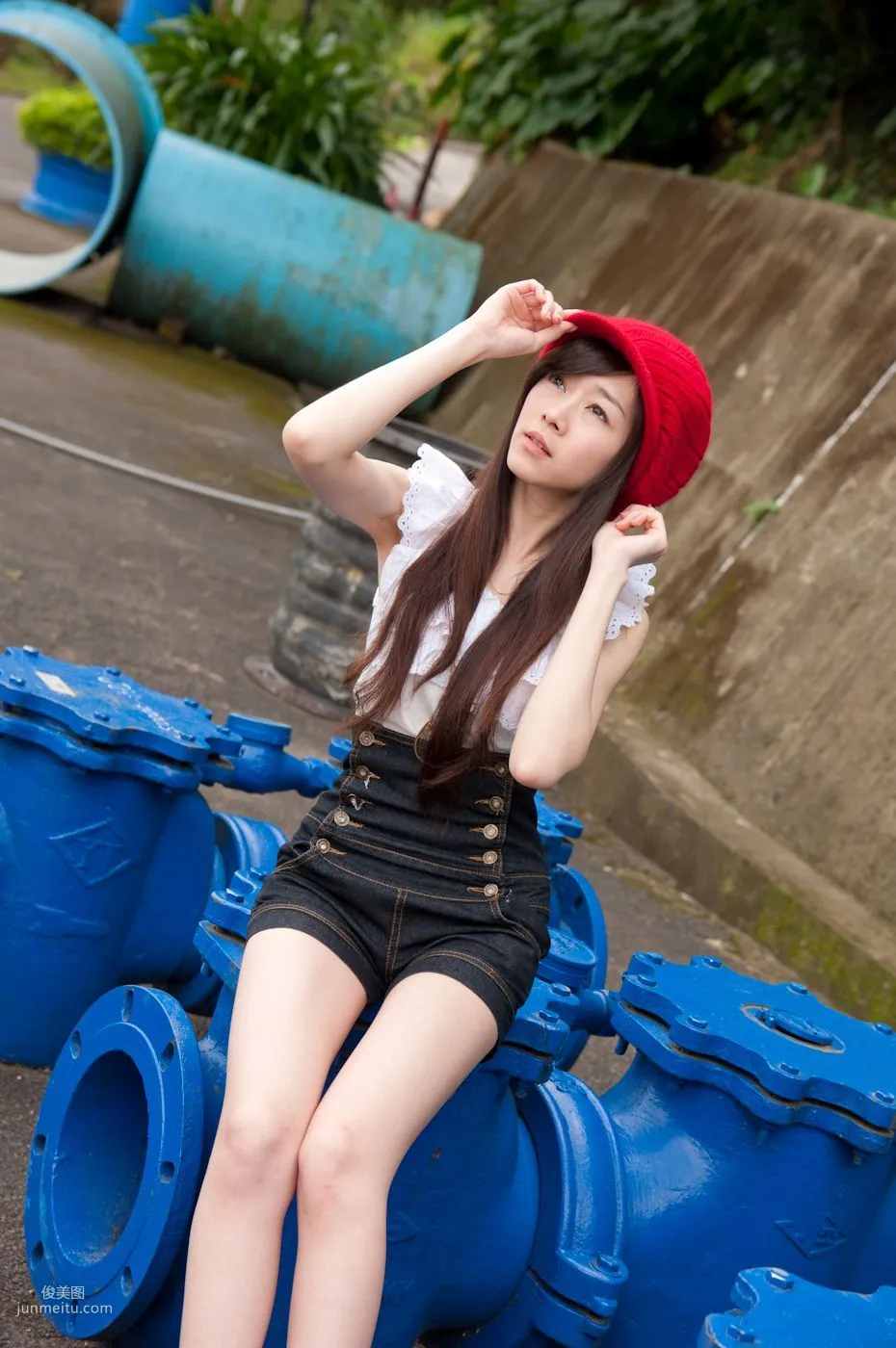 Taiwan Pure Beauty Mika Water Museum Street Snap Photo Set photo 38