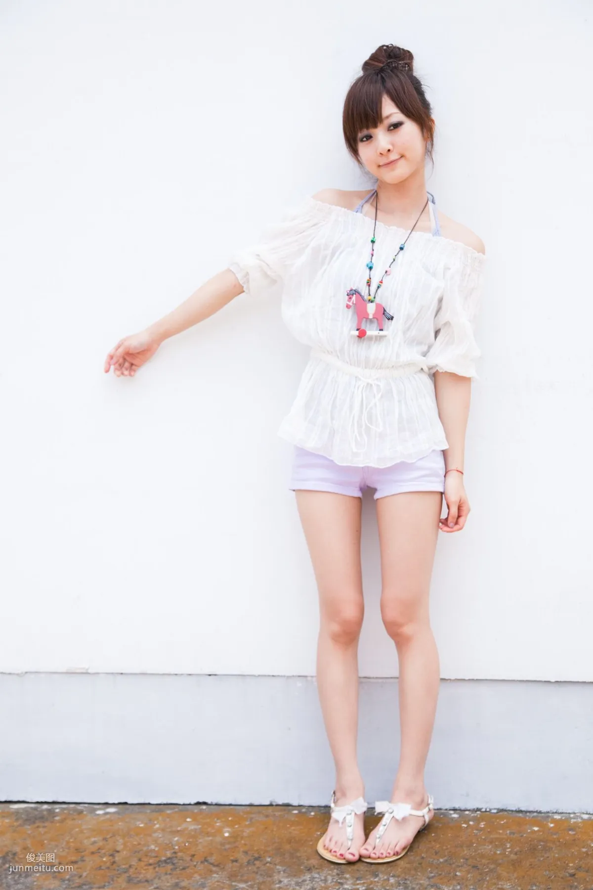 Taiwan Beauty Guo Zi MM Yangmingshan US Military Dormitory Outdoor Shoot Part 2 Photo Set photo 21