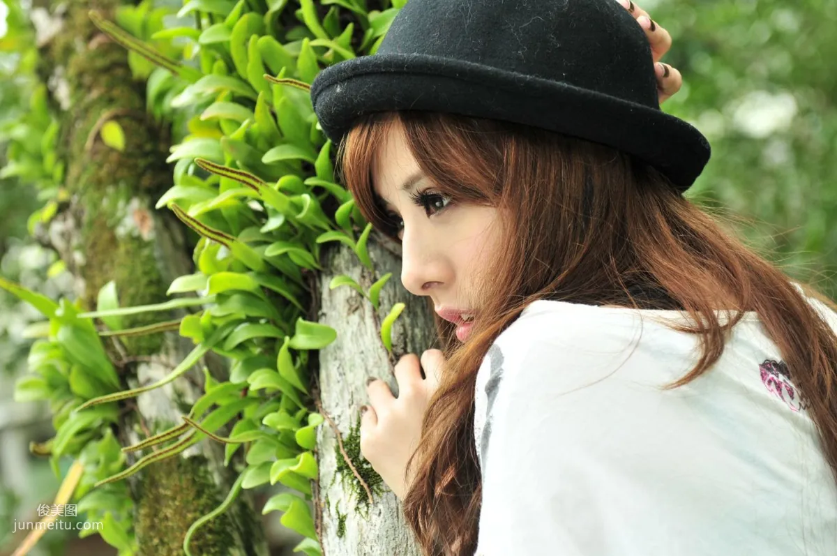 Taiwan Beauty Xiao Mi Kate su, Fresh Outdoor Shoot Photo Collection photo 28