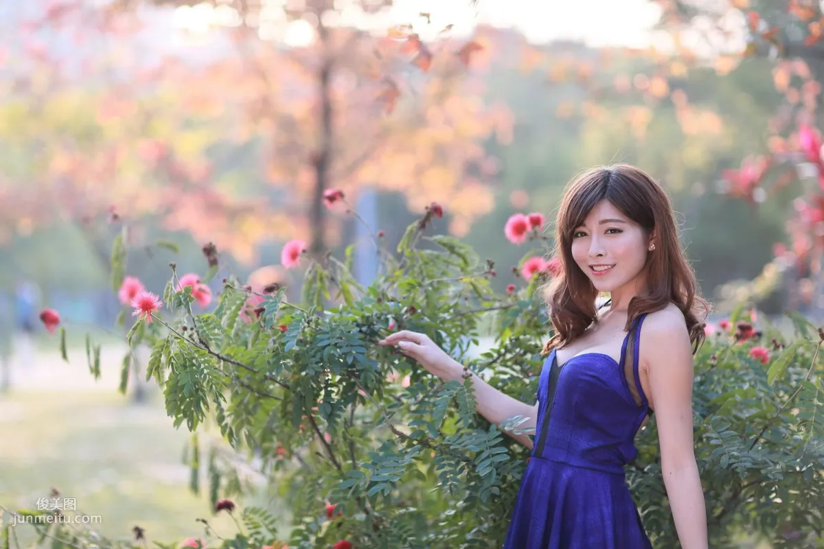 Ice Beauty Candy Liao, Early Summer Park Outdoor Shoot Photo Set photo 12