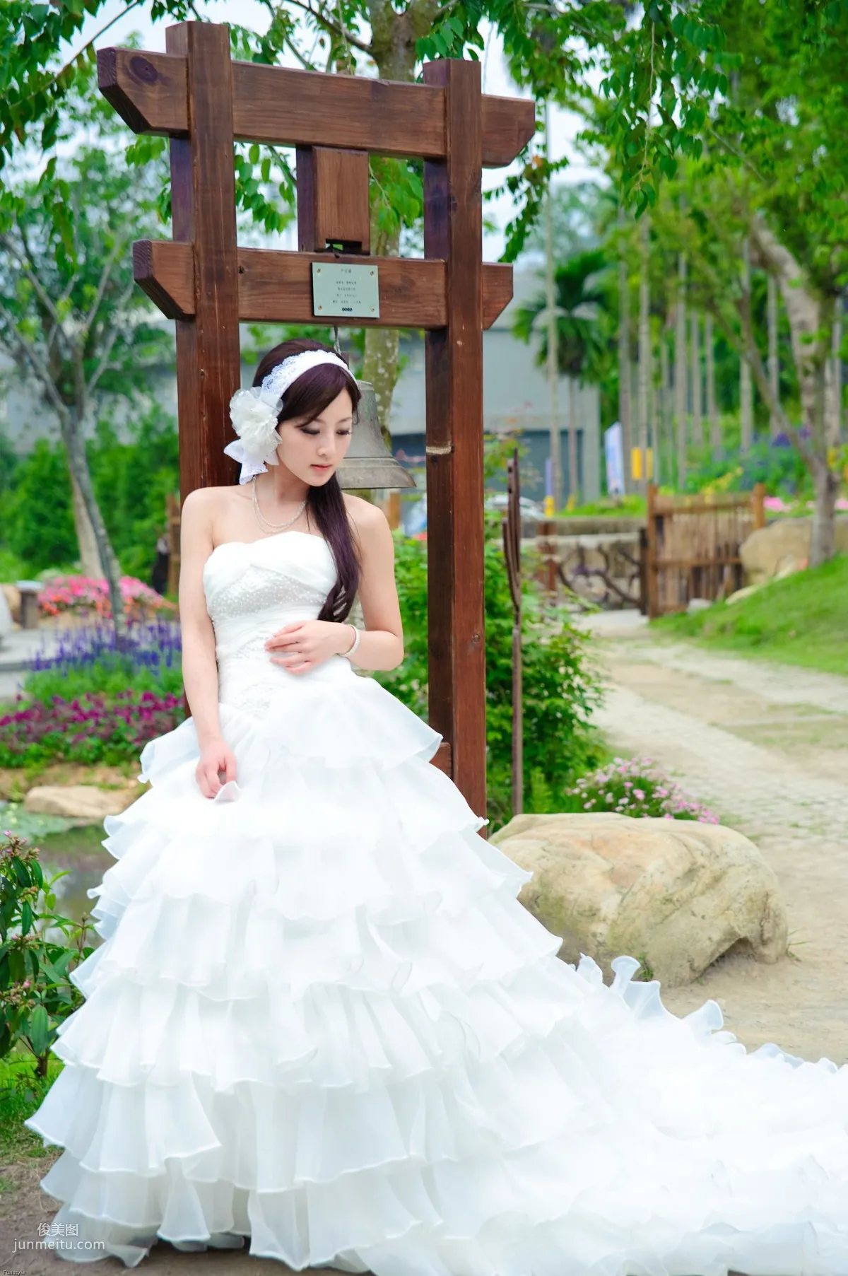 Zhang Kaijie / Zhang Yunfei "Sun Moon Lake + Paper Church (Wedding Dress)" Photo Set photo 42