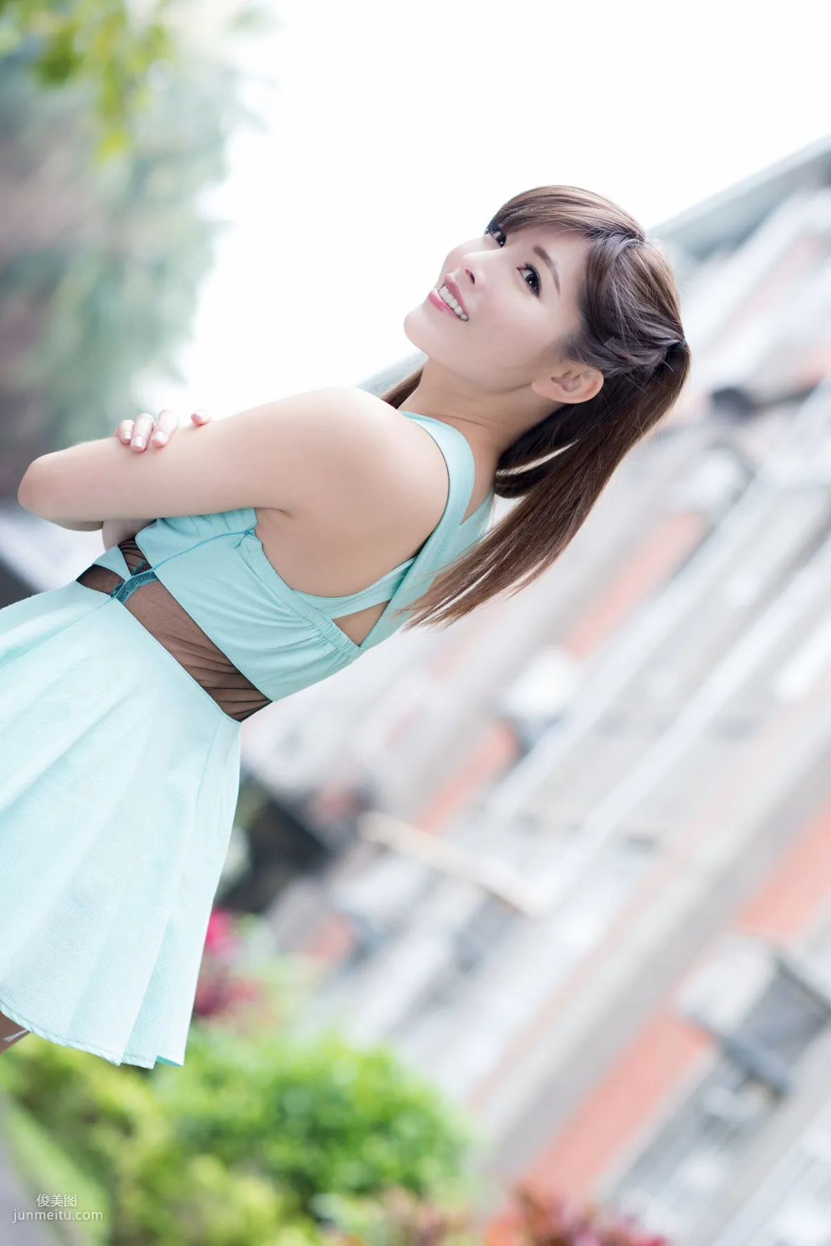 Ice Beauty Candy Liao, Early Summer Park Outdoor Shoot Photo Set photo 45