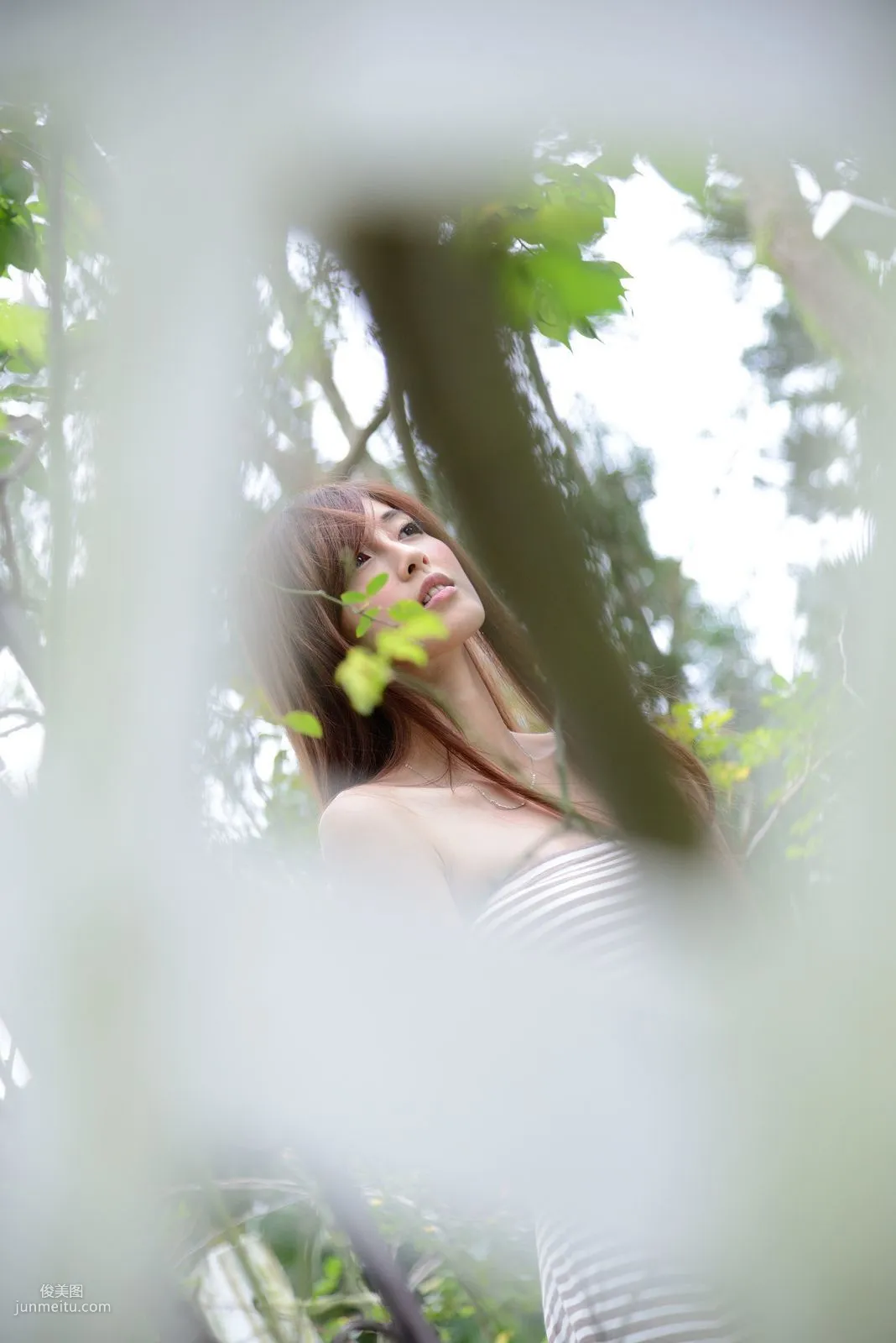 Liao Tingling, Kila Jingjing, Super Short Mini Skirt Series Outdoor Photo Set photo 47