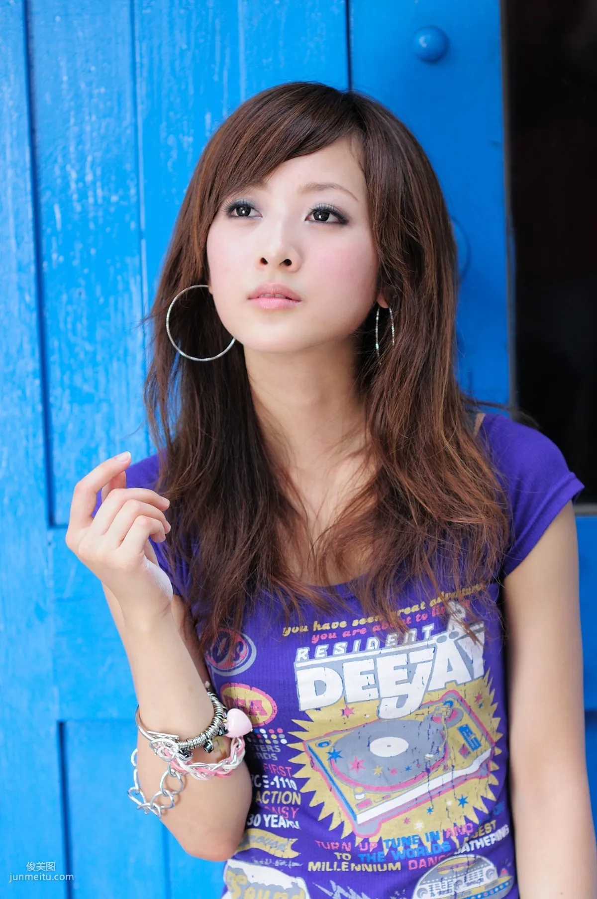 Zhang Yunfei/Mikako Gongguan Shopping District Outdoor Shoot Photo Set photo 38