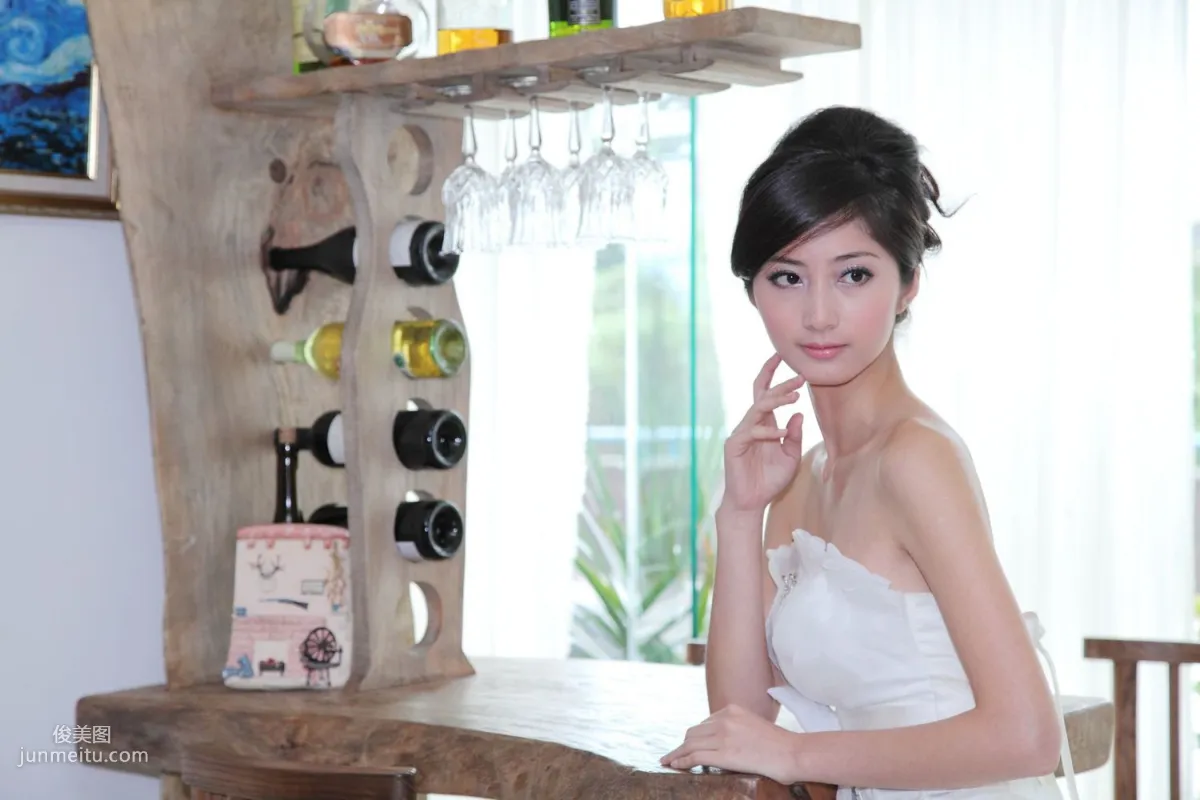 Taiwan Elegant Beauty Emily, Beautiful White Wedding Dress Photo Set photo 28