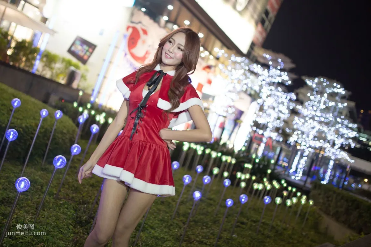 Winnie Xiaoxue/Zhuang Yonghui Christmas Short Skirt Night Shoot Photo Set photo 65
