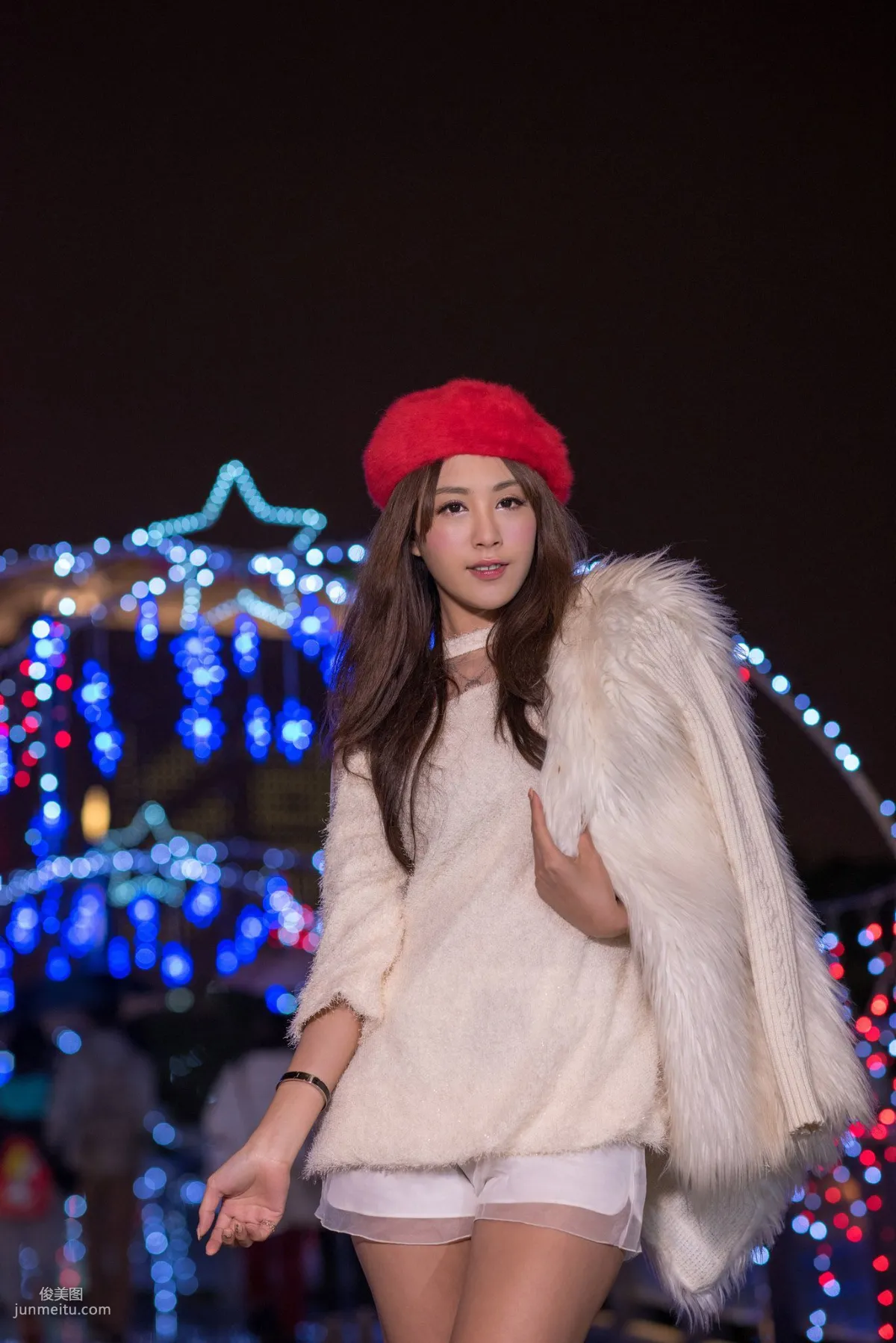 Taiwan Beauty Xia Qing MISO, Christmas Outdoor Shoot Photo Set photo 59
