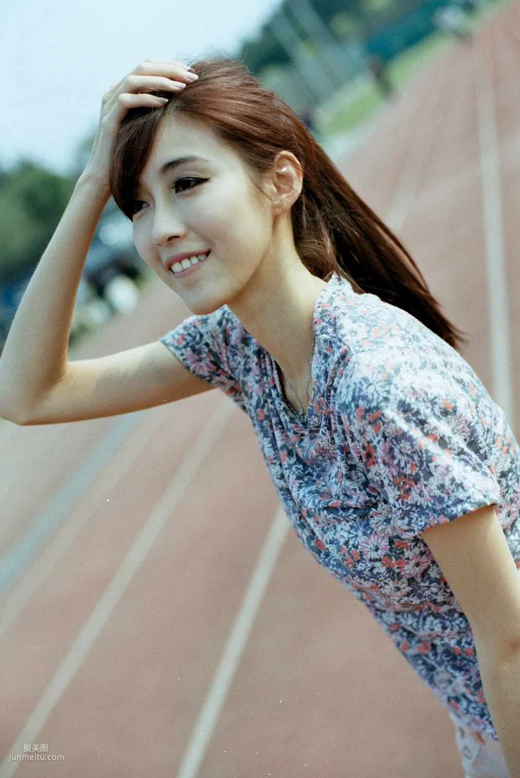 Kila Jingjing/Jin Yunqiao, Campus Beautiful Shoot Series Pictures Photo Collection photo 25