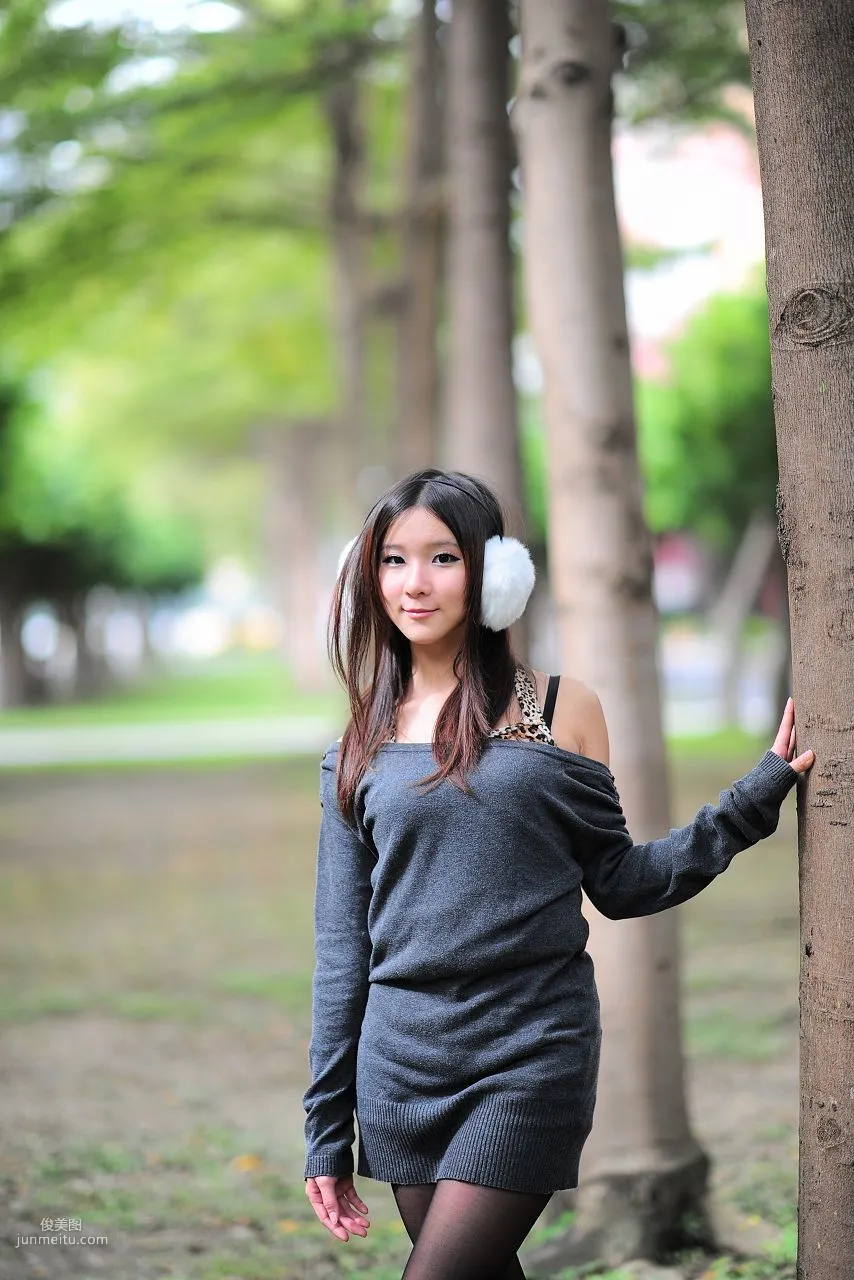 台湾黑丝芭比娃娃美女外拍写真集48