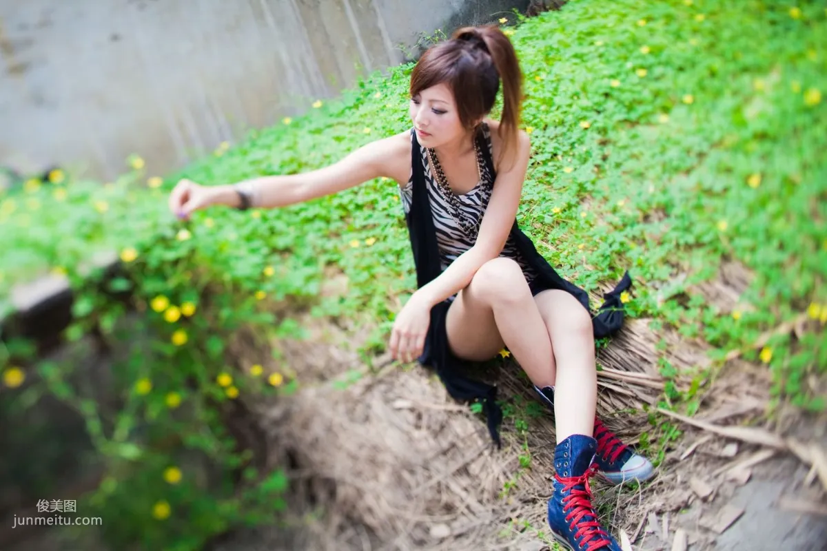 Mikako/Zhang Yunfei Bridgehead Sugar Factory Outdoor Shoot Photo Set photo 45