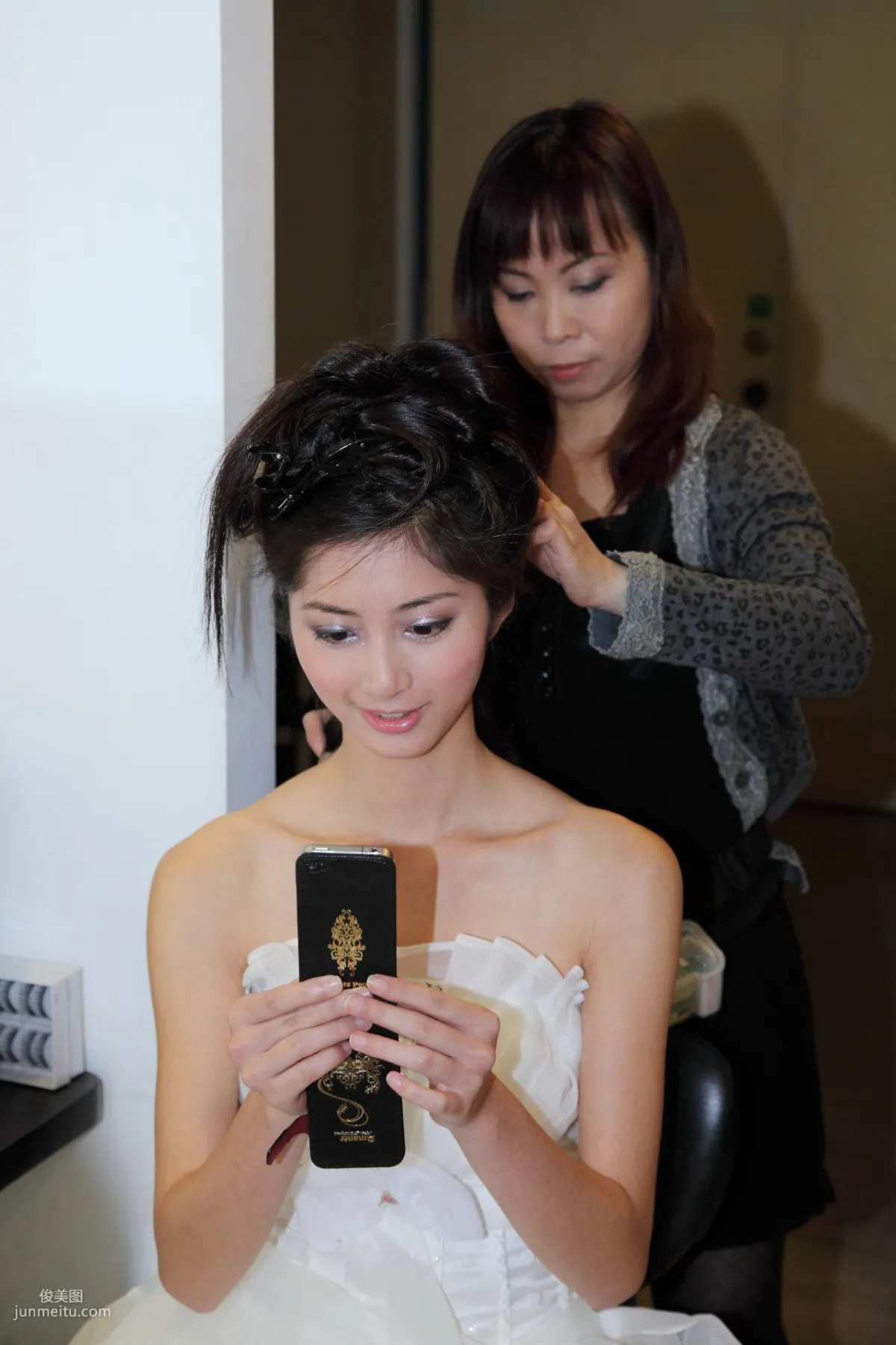 Taiwan Elegant Beauty Emily, Beautiful White Wedding Dress Photo Set photo 1