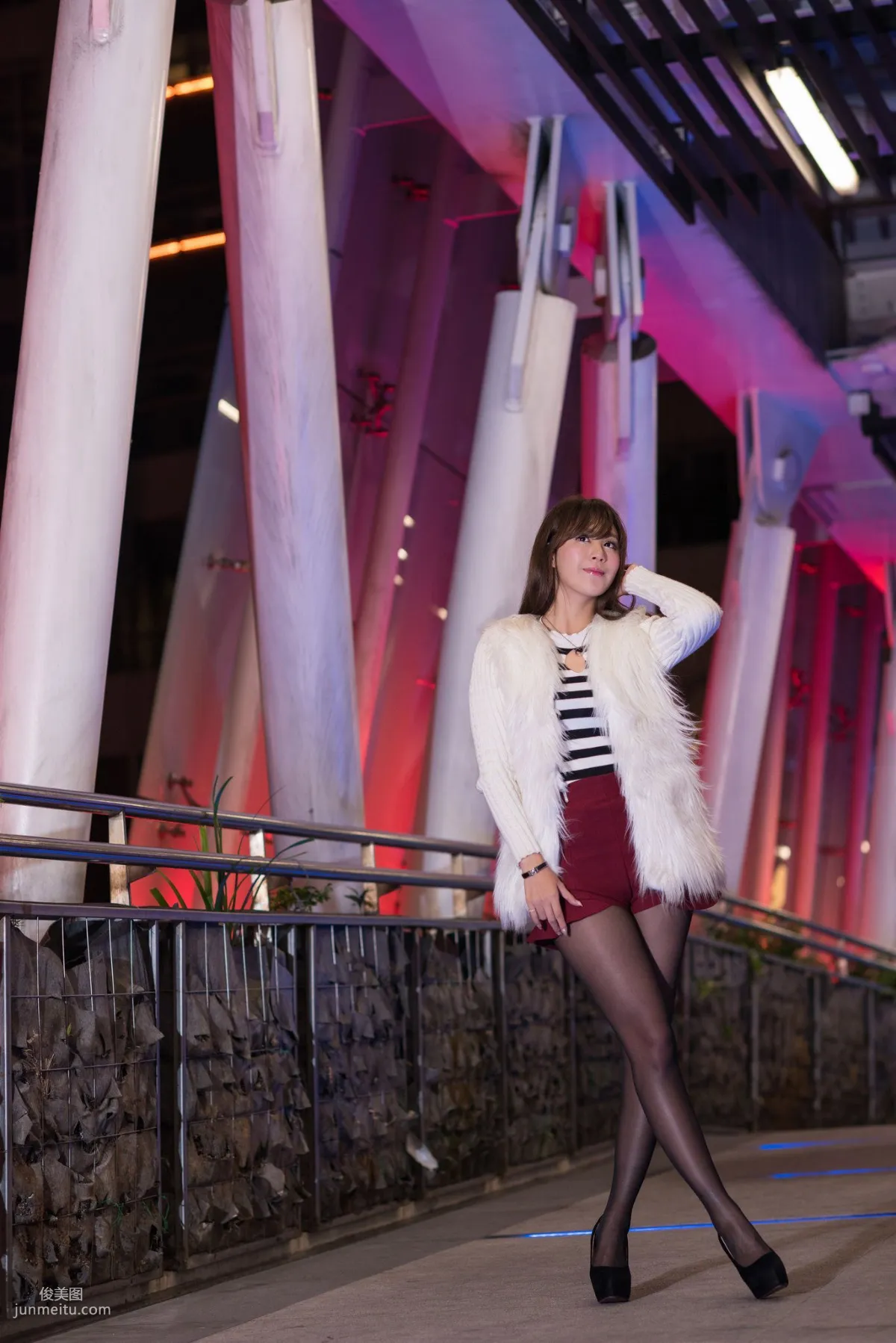 Taiwan Beauty Xia Qing MISO, Christmas Outdoor Shoot Photo Set photo 27