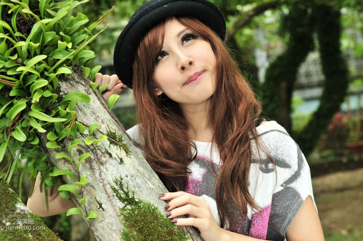 Taiwan Beauty Xiao Mi Kate su, Fresh Outdoor Shoot Photo Collection photo 26