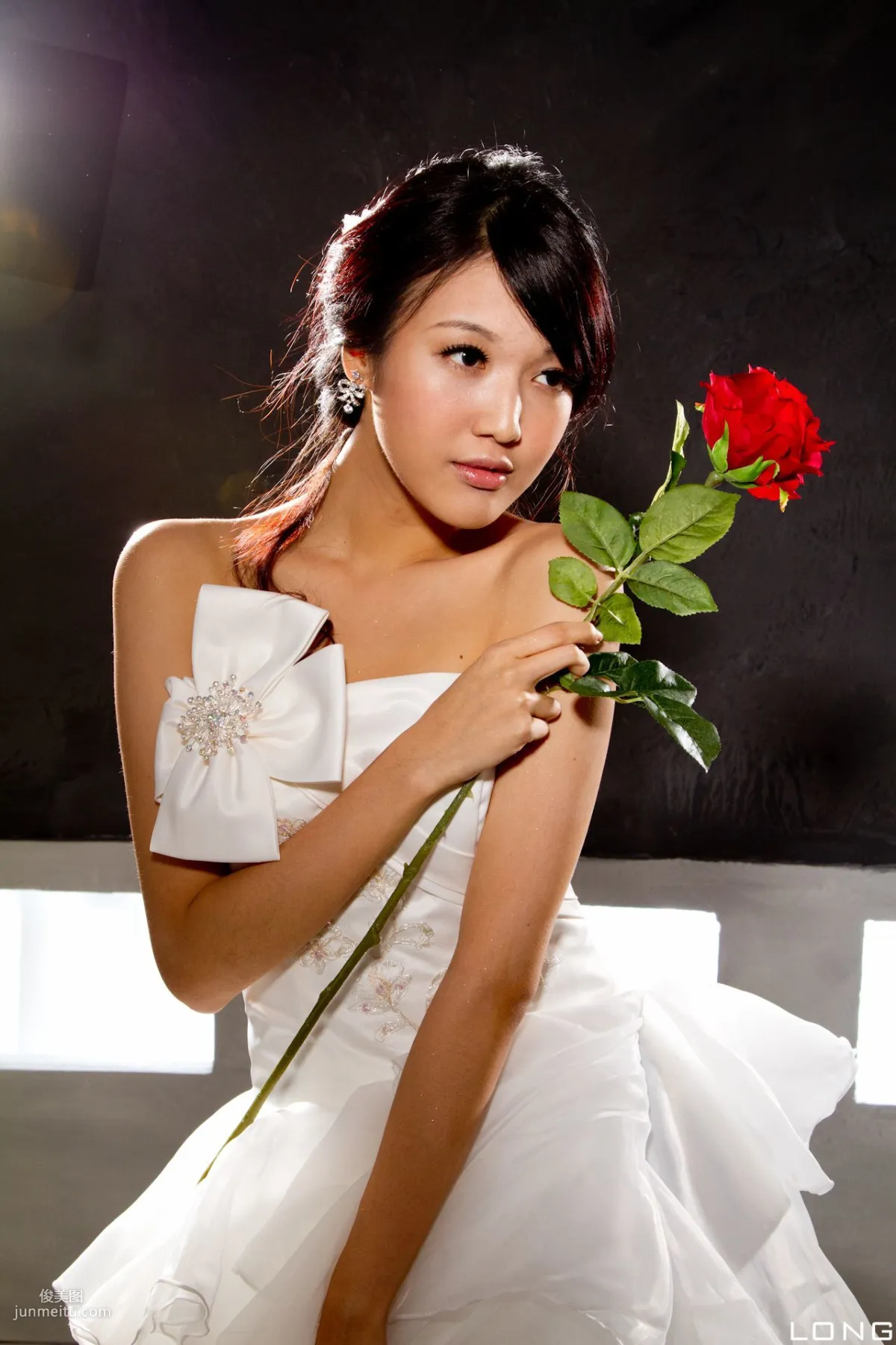 Taiwan Beauty Model Chen Weiting Jill "Wedding Dress White" Photo Set photo 21