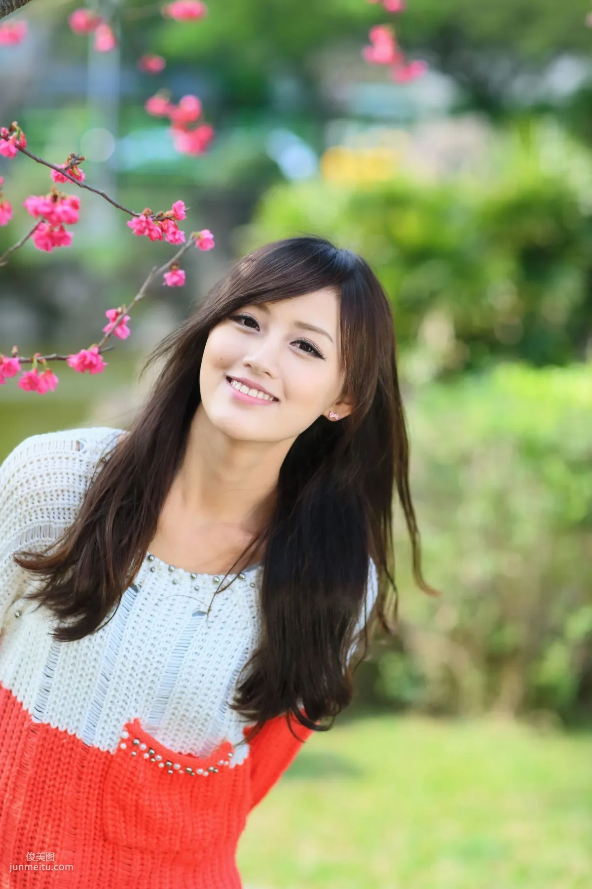 Taiwan Beauty Liang Yi-chan, Shuangxi Park Outdoor Shoot Photo Set photo 27