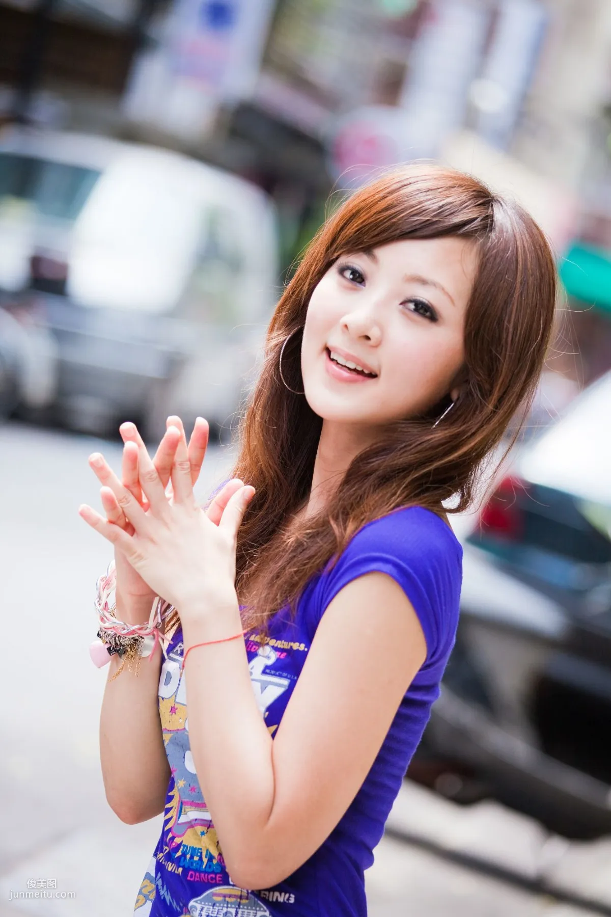 Zhang Yunfei/Mikako Gongguan Shopping District Outdoor Shoot Photo Set photo 2
