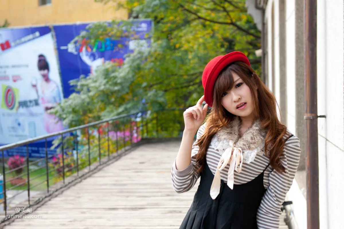 Bu Ding: Web Idols photo 18