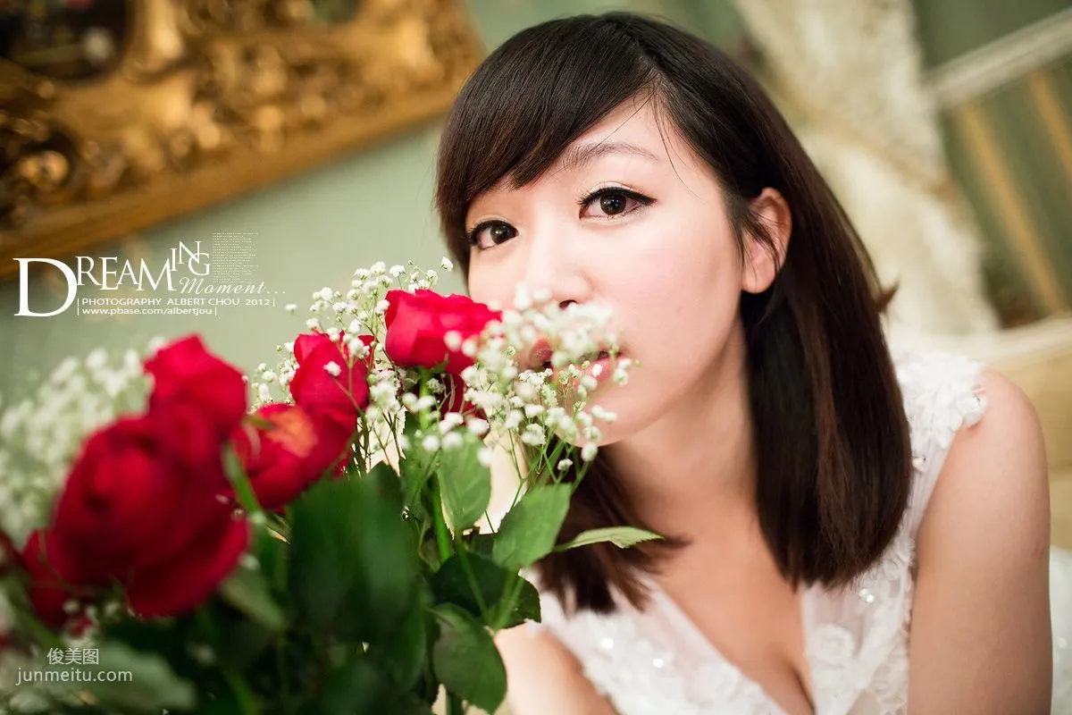 Taiwan Internet Celebrity Winnie Xiaoxue Qingjing Autumn Dream Moment Wedding Dress Chapter Photo Set photo 90