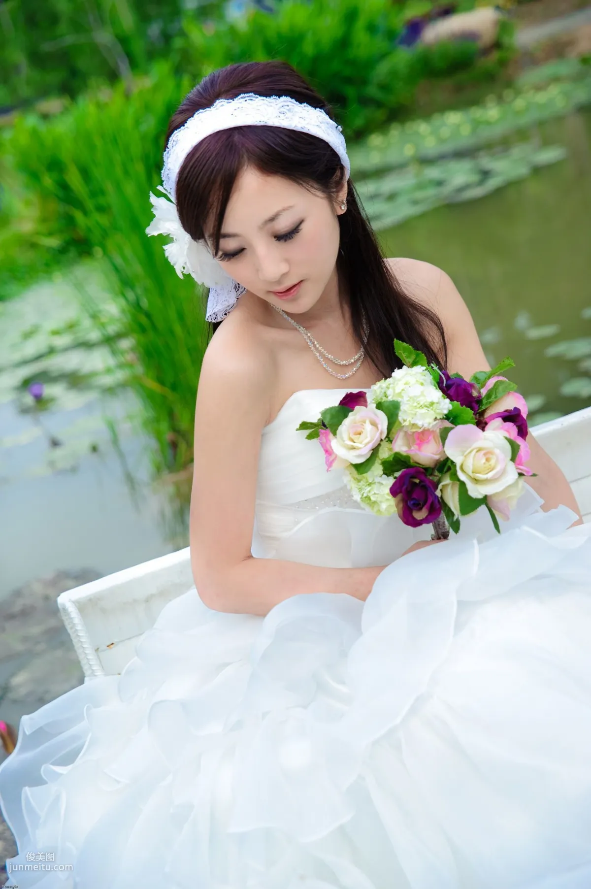 Zhang Kaijie / Zhang Yunfei "Sun Moon Lake + Paper Church (Wedding Dress)" Photo Set photo 38