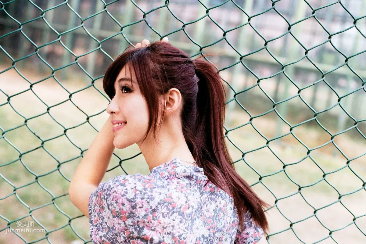 Kila Jingjing/Jin Yunqiao, Campus Beautiful Shoot Series Pictures Photo Collection photo 22