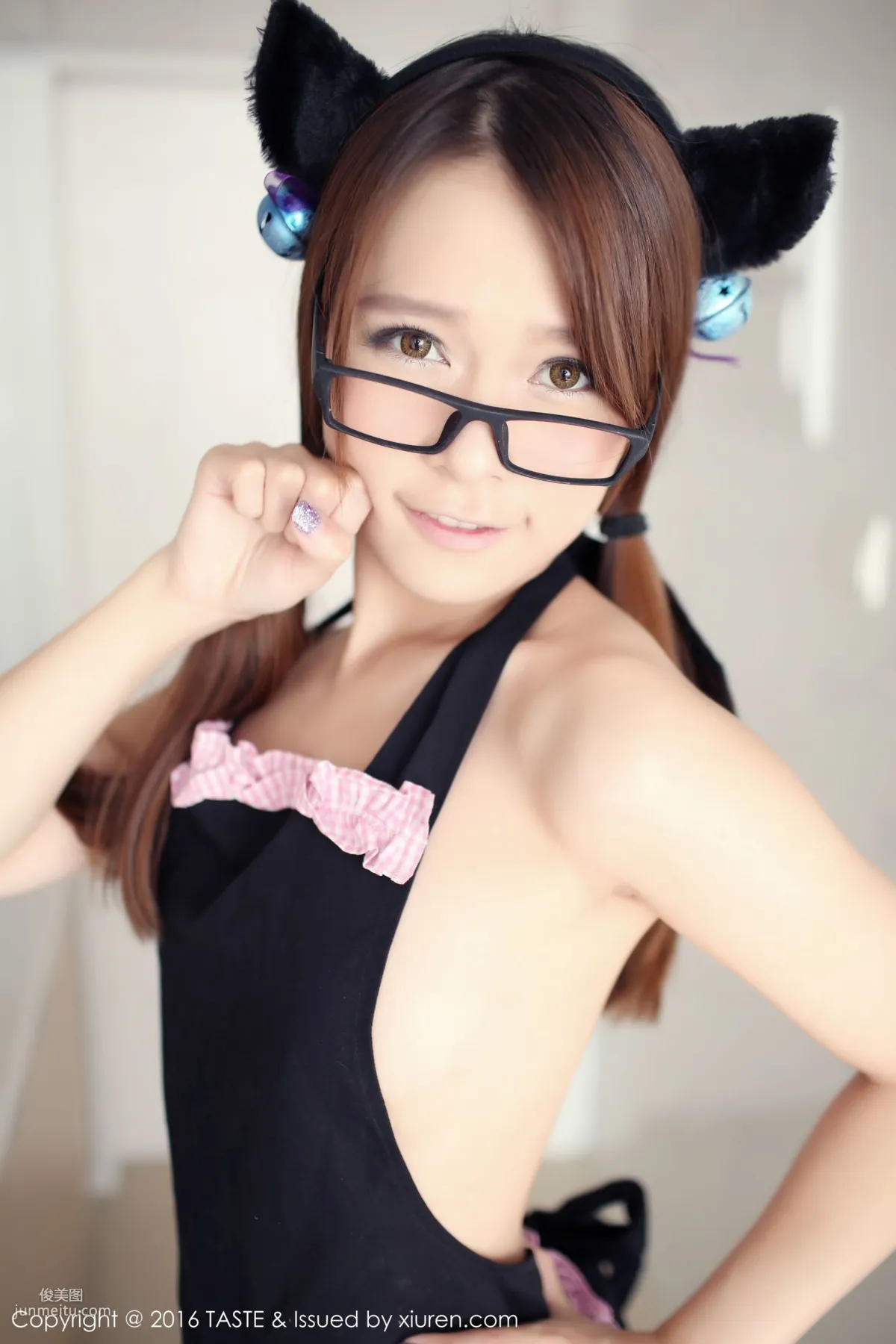 Carol Jiang, Cat-Ear Girl Kitchen Show + School Swimsuit Series [Wanwei Life] Vol.005 Photo Set photo 16